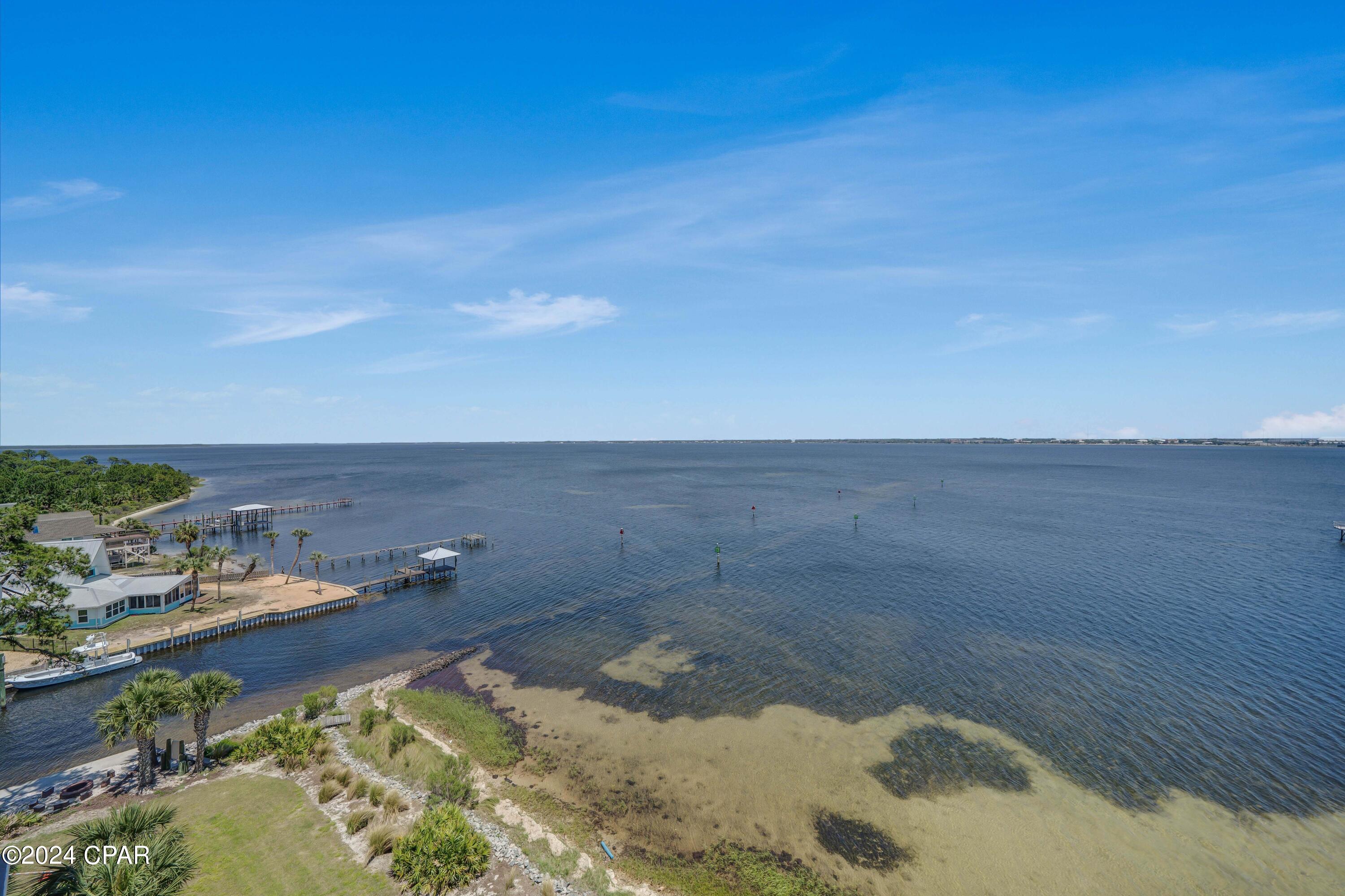 Hibiscus By The Bay - Residential