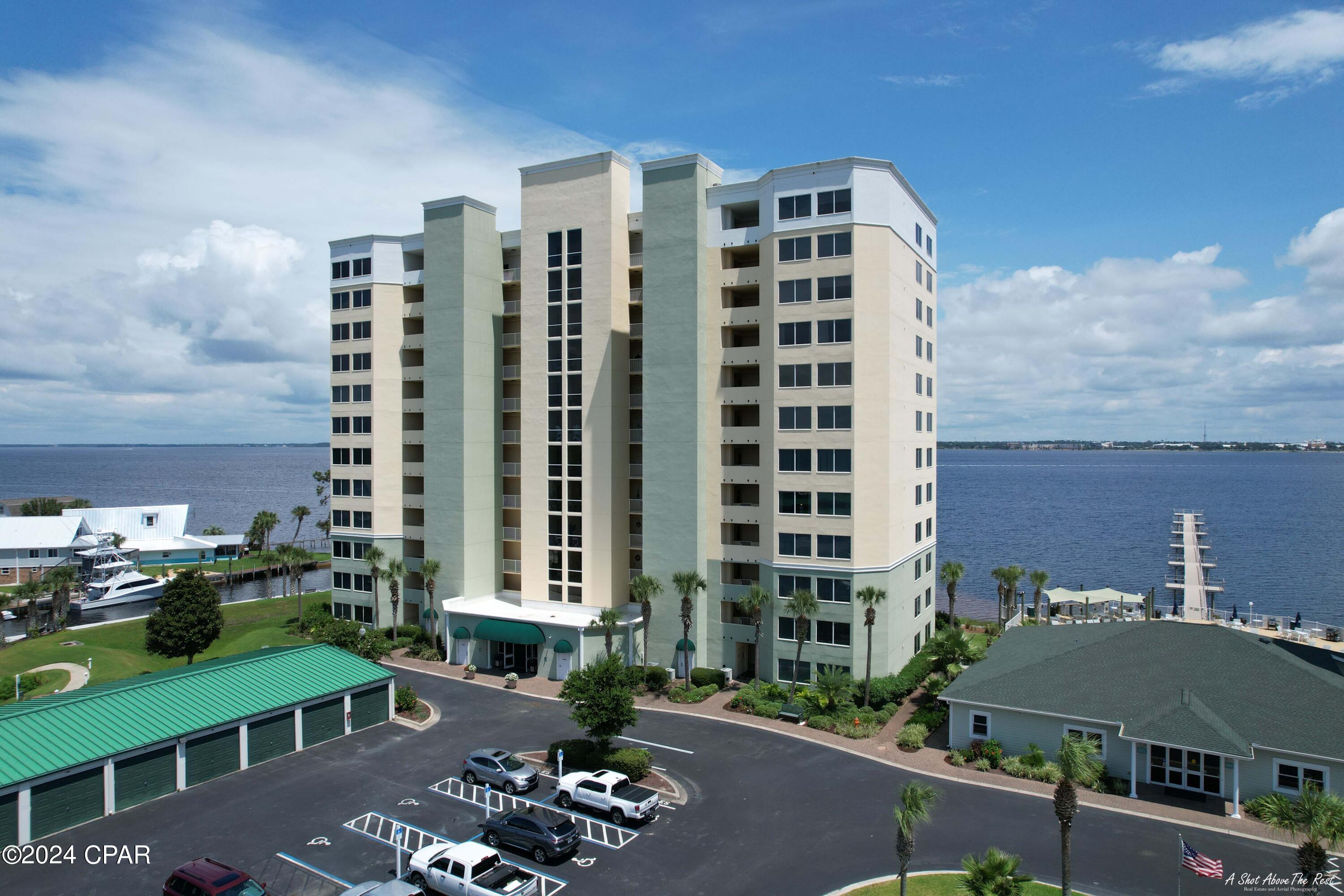 Hibiscus By The Bay - Residential