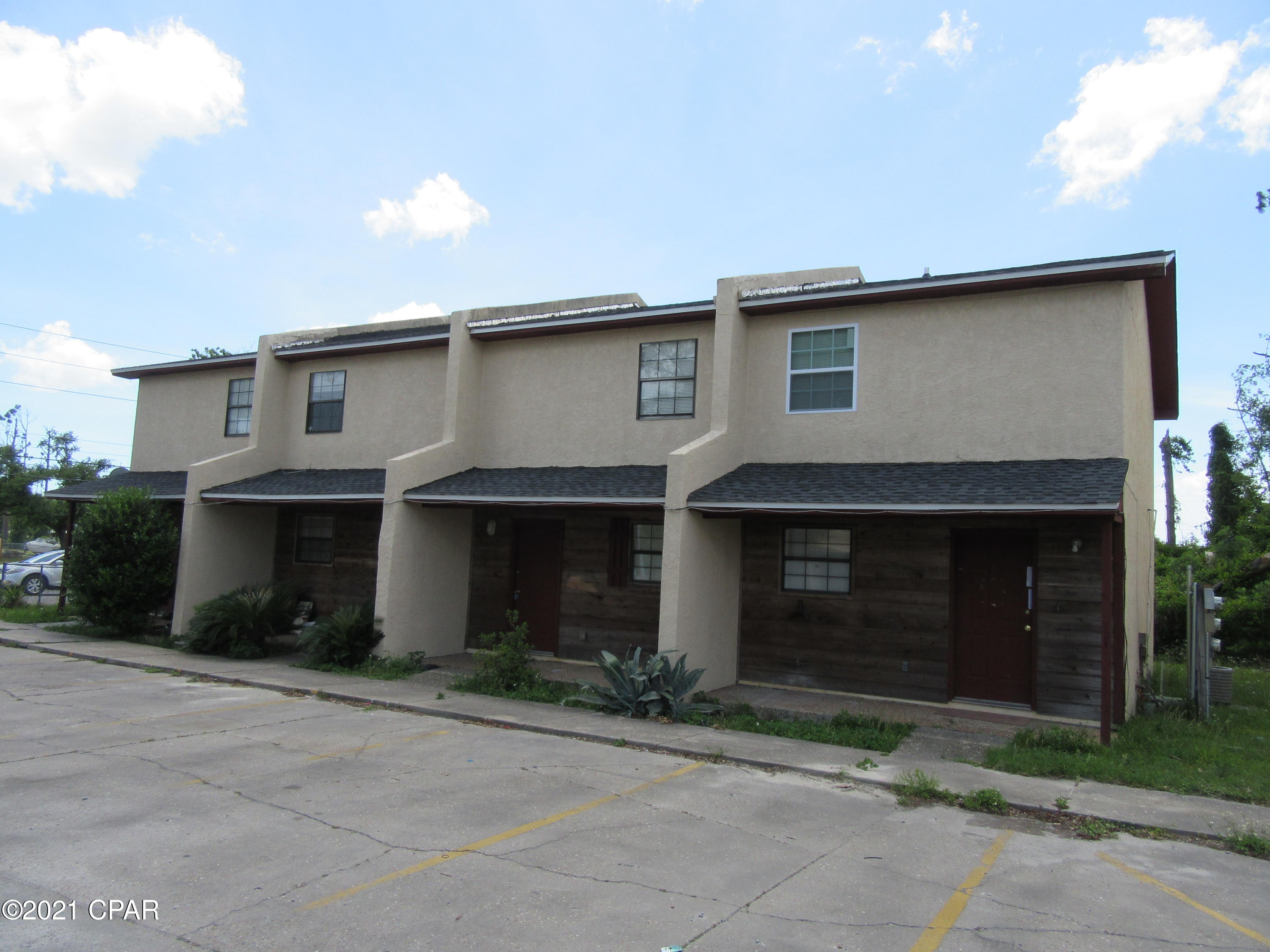 2 bedroom 1.5 bath townhouse convenient to Tyndall AFB, shopping and dining. Tile and carpet throughout, Central heat and air with washer/dryer hookups. All property sizes and ages are approximate, please measure and/or verify if important.

School assignments are subject to change, please check with Bay County for most accurate information.

Deposit is the same as the rent. Pets allowed with owner approval and NON REFUNDABLE pet fee applies per pet. Breed restrictions apply.