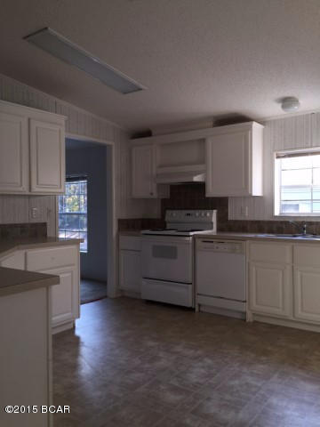 White Western Springs Unit 1 - Residential