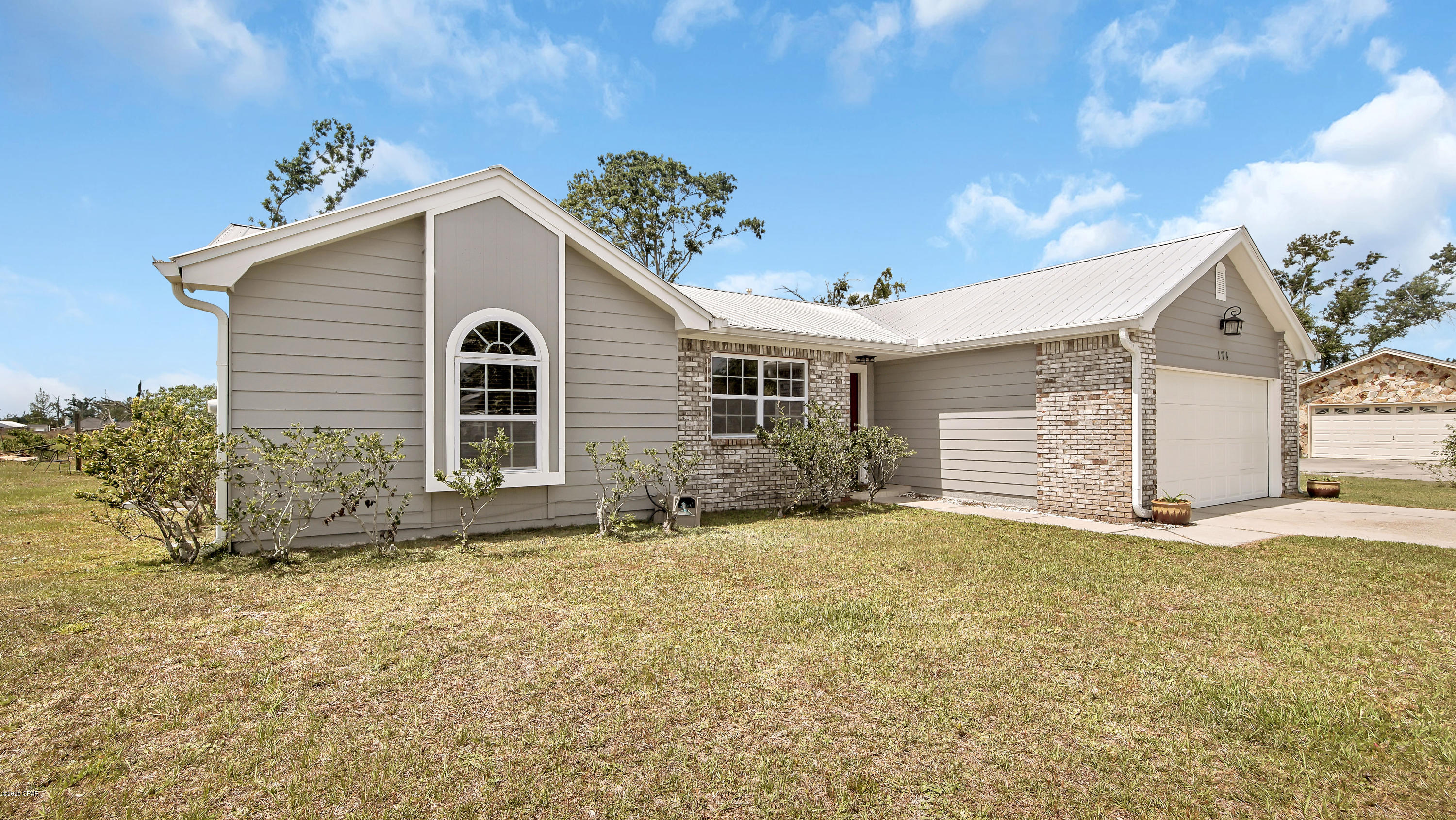 Derby Woods 1st Add - Residential