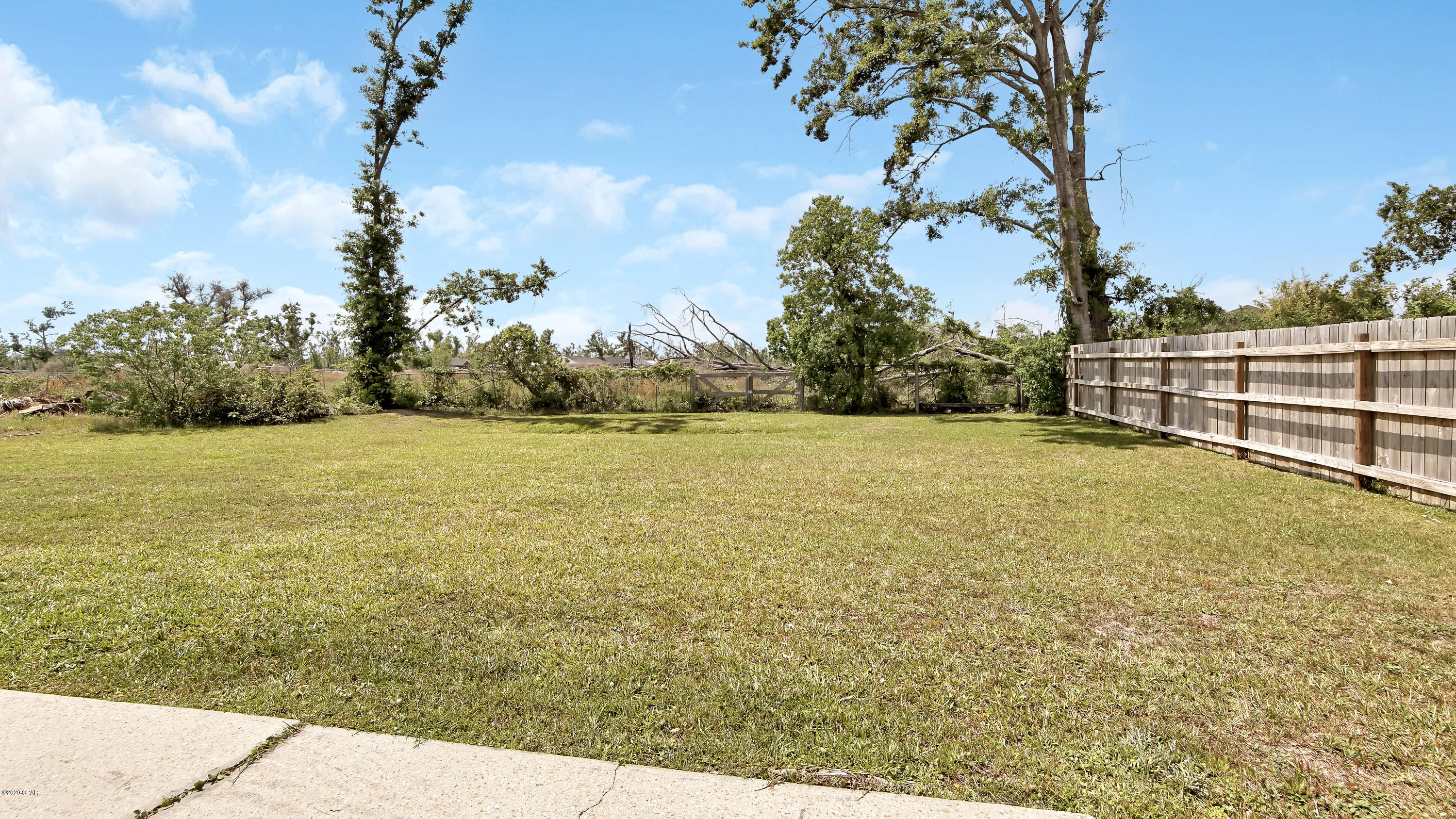 Derby Woods 1st Add - Residential