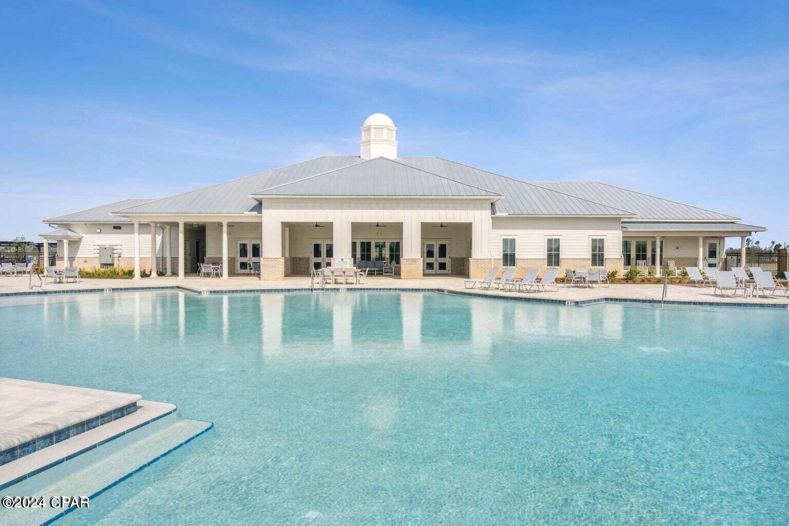 La Siesta - Residential Lease