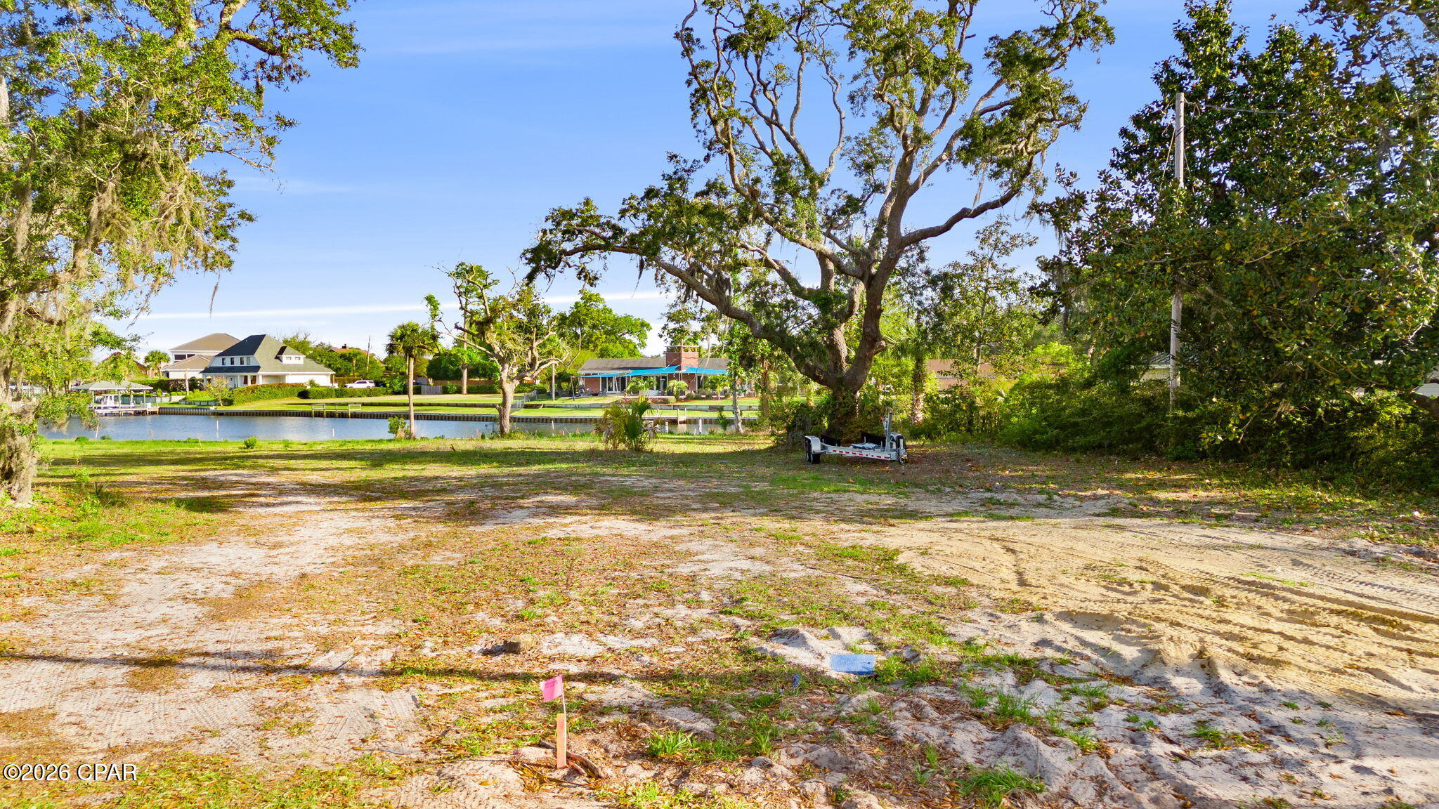 Kings Point - Land