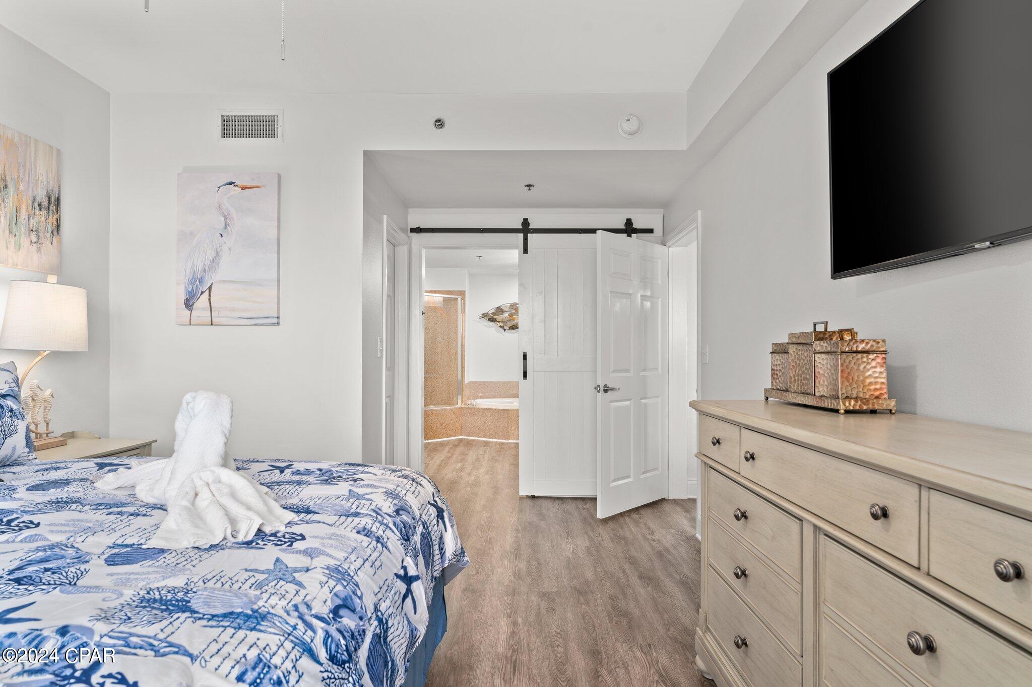 Laketown Wharf - Residential