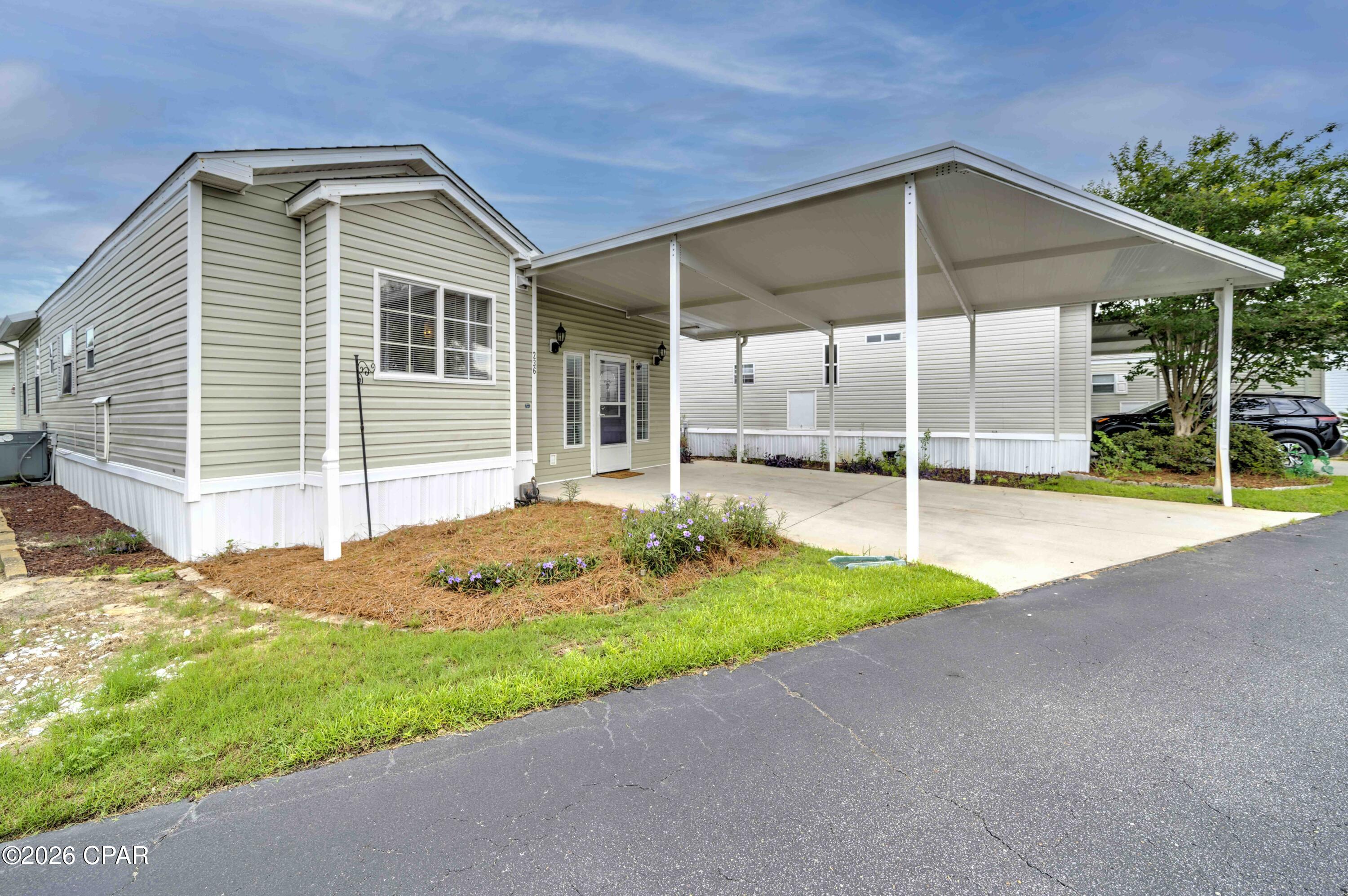 Emerald Pointe Resort - Residential