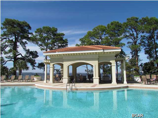 Magnolia Bay Club - Residential