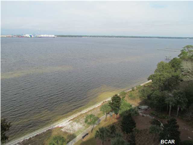 Magnolia Bay Club - Residential