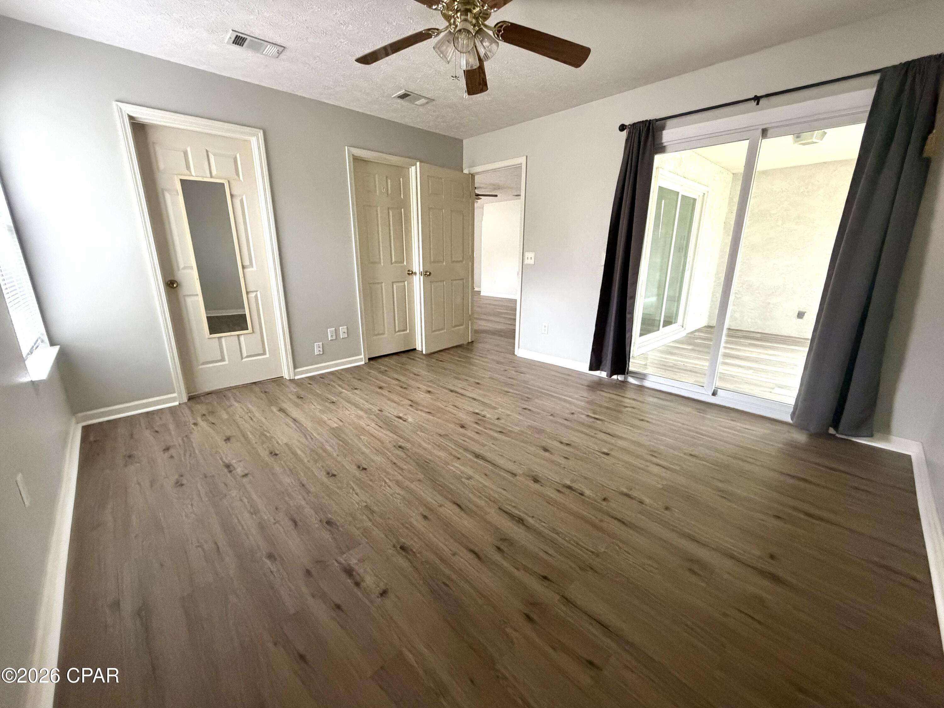 Pine Tree Place Unit 1 - Residential