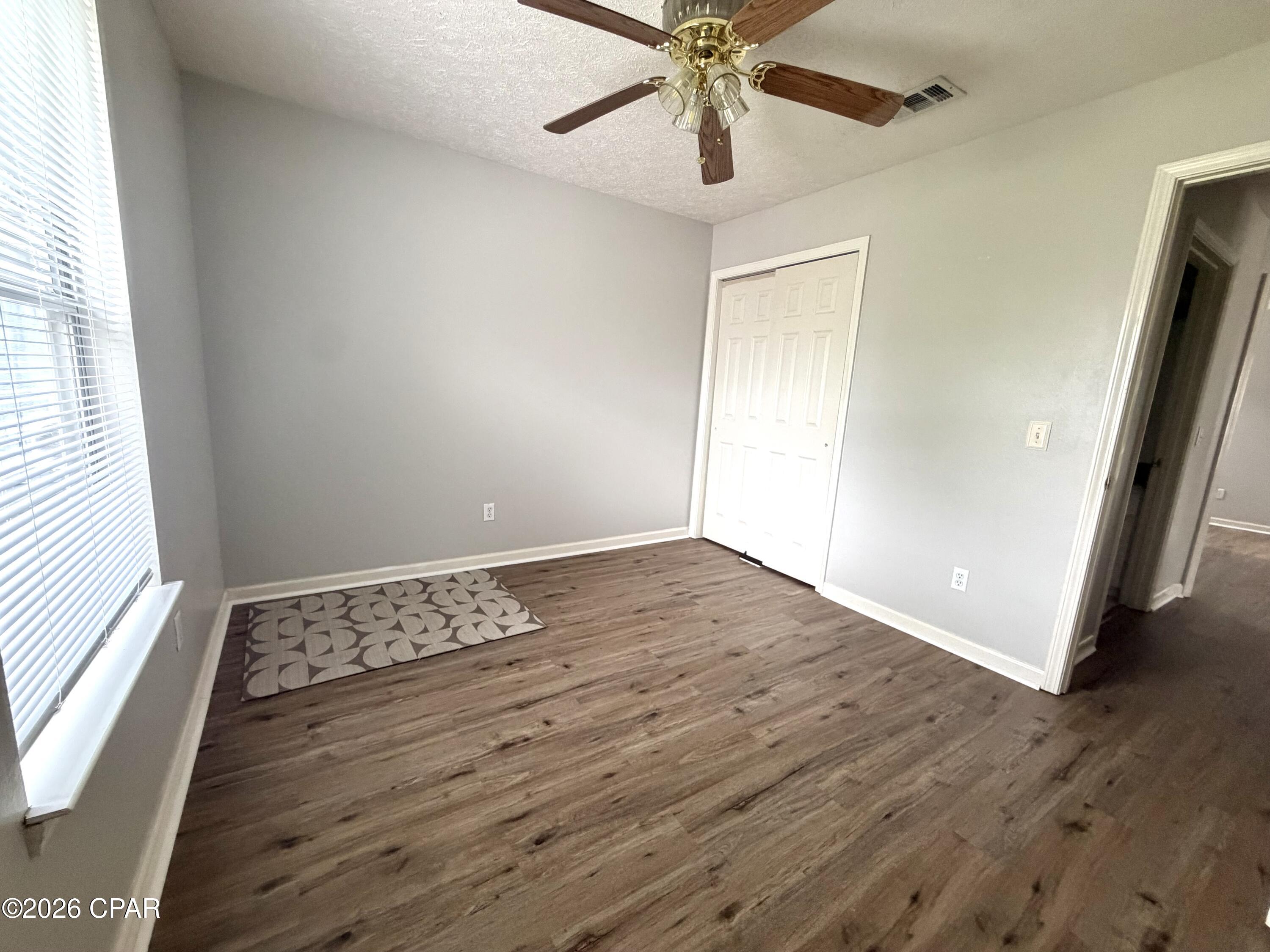 Pine Tree Place Unit 1 - Residential