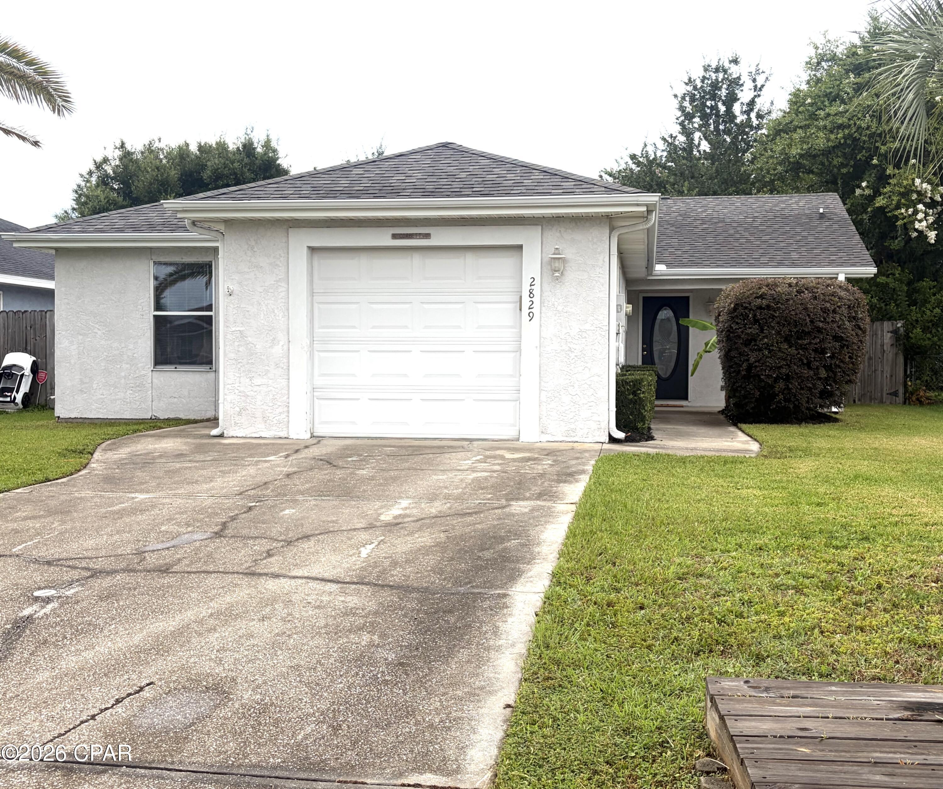 Pine Tree Place Unit 1 - Residential