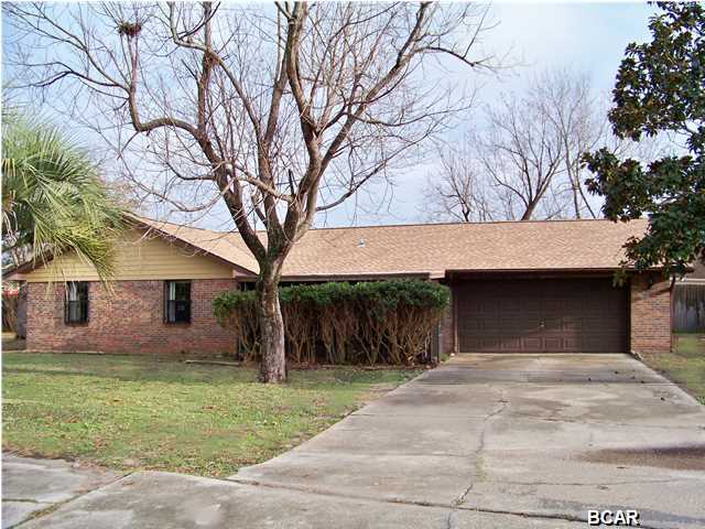 First time home buyers must see!!! New Roof, Carpet and paint. This may be what you're looking for. This 3 bedroom 2 bath all brick home is situated between Venetian Villa and Northshore road, close to shopping, schools, doctors, employment centers and entertainment. You will adore the open floor plan and gigantic kitchen with loads of cabinet and counter space. The living room is sizable with gorgeous vaulted ceilings and plenty of room for everyone. There is plenty of room for all your toys and tools in the enormous 2 car garage. With additional parking in the front of the home you will have plenty of room for all you guest and friends. Don't miss your opportunity to see this Fannie Mae HomePath Home today. Call your agent to schedule a showing today. All measurements are