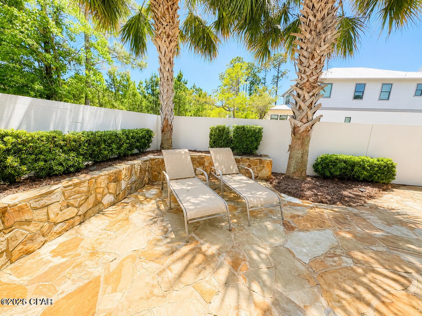 Martinique Phase II - Residential Lease