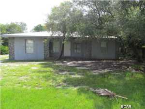 SPACIOUS 3 BEDROOM, 2 BATH HOME WITH LARGE FENCED BACK YARD. OPEN LIVING AREA WITH WOOD BURNING FIREPLACE. BBQ PIT ON THE BACK PATIO. ***NO PETS*** ***DUE TO INCLUSION OF WATER, ELECTRICITY AND SEPTIC SYSTEM, OCCUPANCY IS LIMITED TO 5 OCCUPANTS***