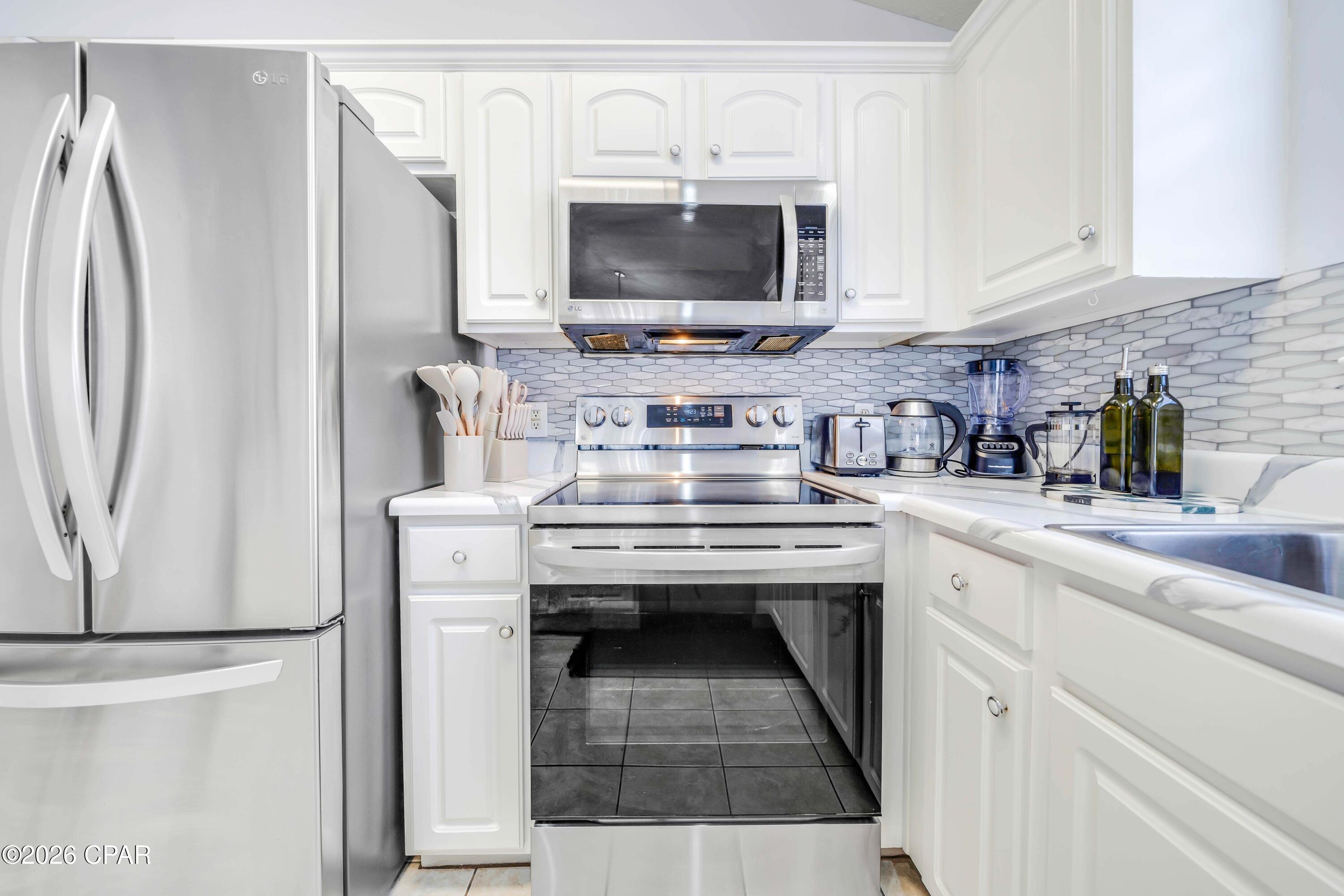 Palm Cove Phase II - Residential Lease