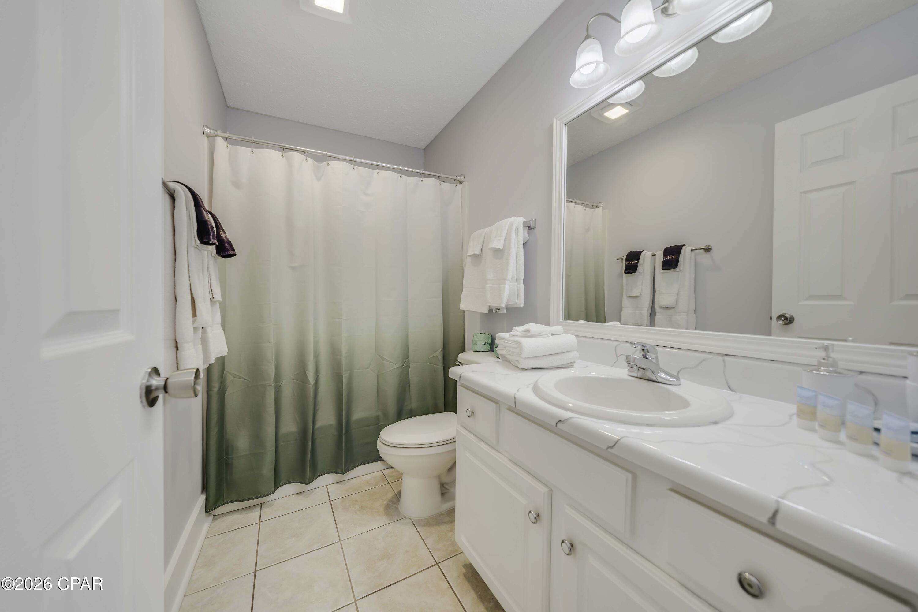Palm Cove Phase II - Residential Lease