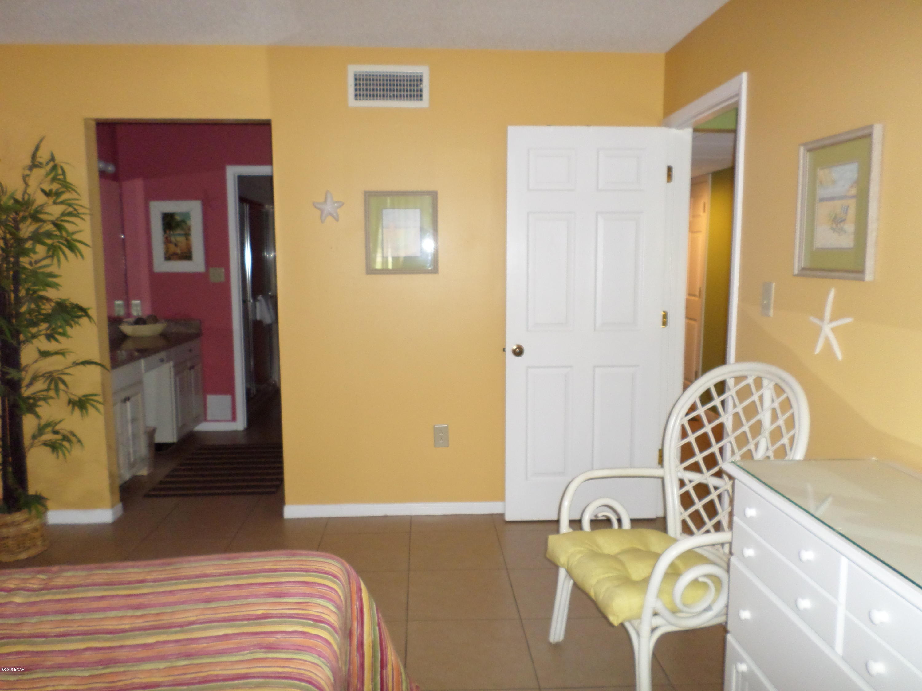 Edgewater Golf Villas V-A - Residential