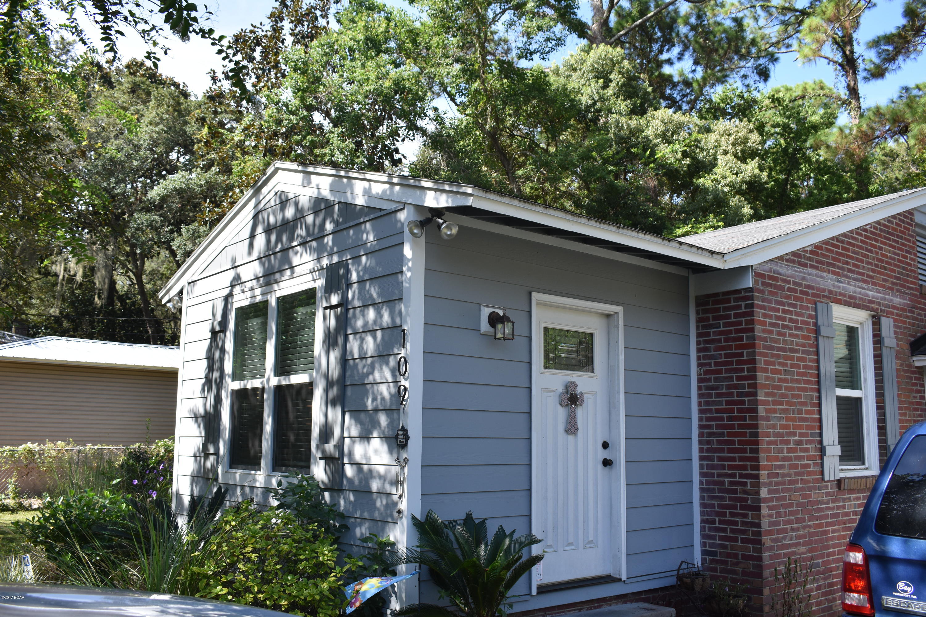 Bunkers Cove - Residential Lease