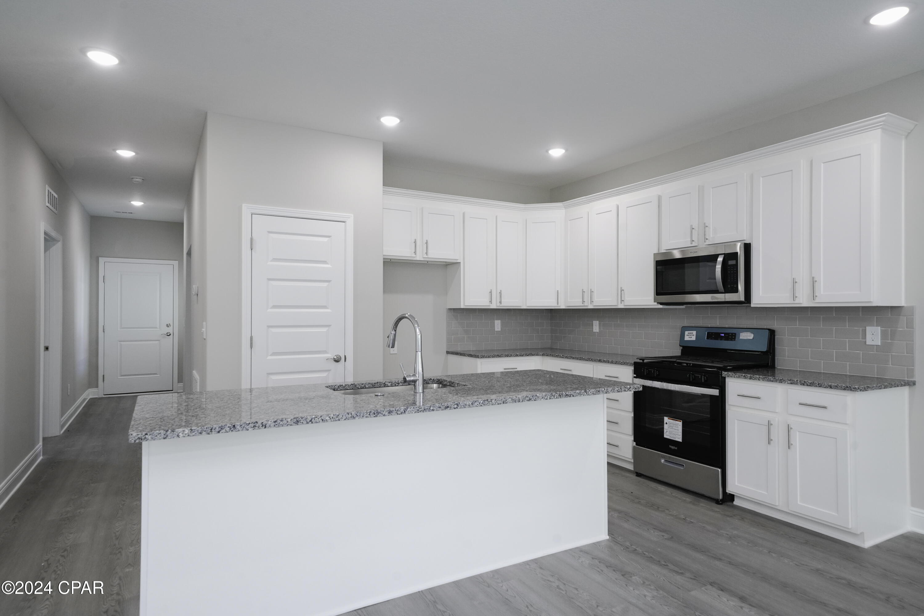 [No Recorded Subdiv] - Residential