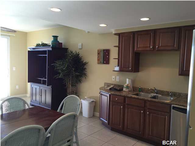 Splash Condo - Residential
