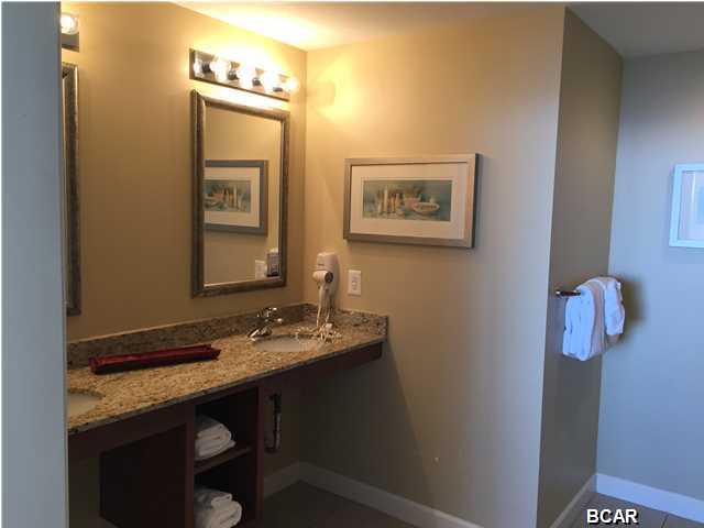 Splash Condo - Residential