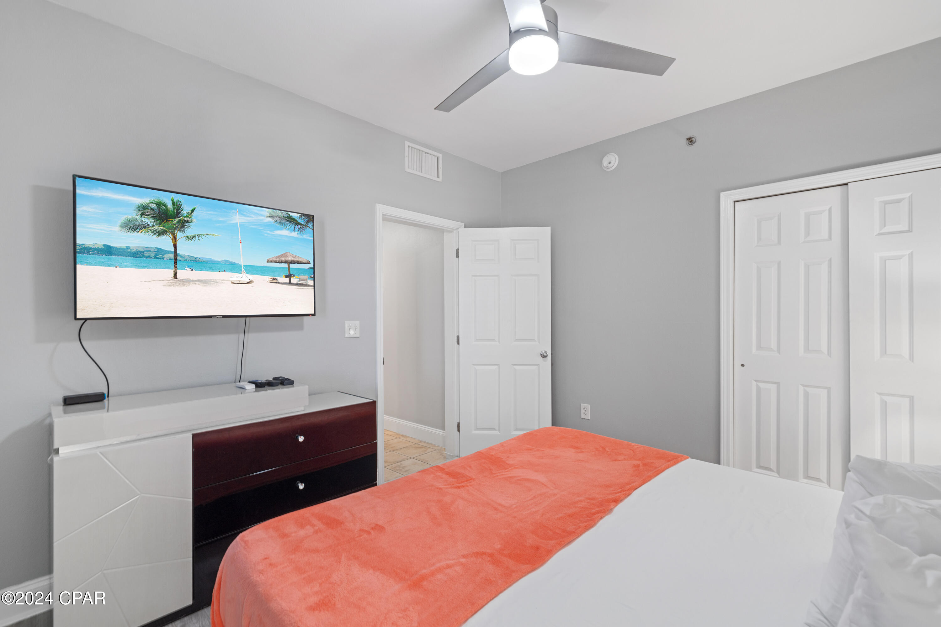 Laketown Wharf - Residential