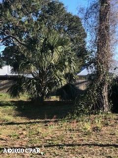 Come build your dream house on this nice vacant lot (50' x 120') within 1500 feet of the beautiful emerald water of Panama City Beach. 2 block walk to the beach and 2 blocks to public boat ramp on Grand Lagoon. Quiet neighborhood on a paved street and close to Rick Seltzer Public Park.