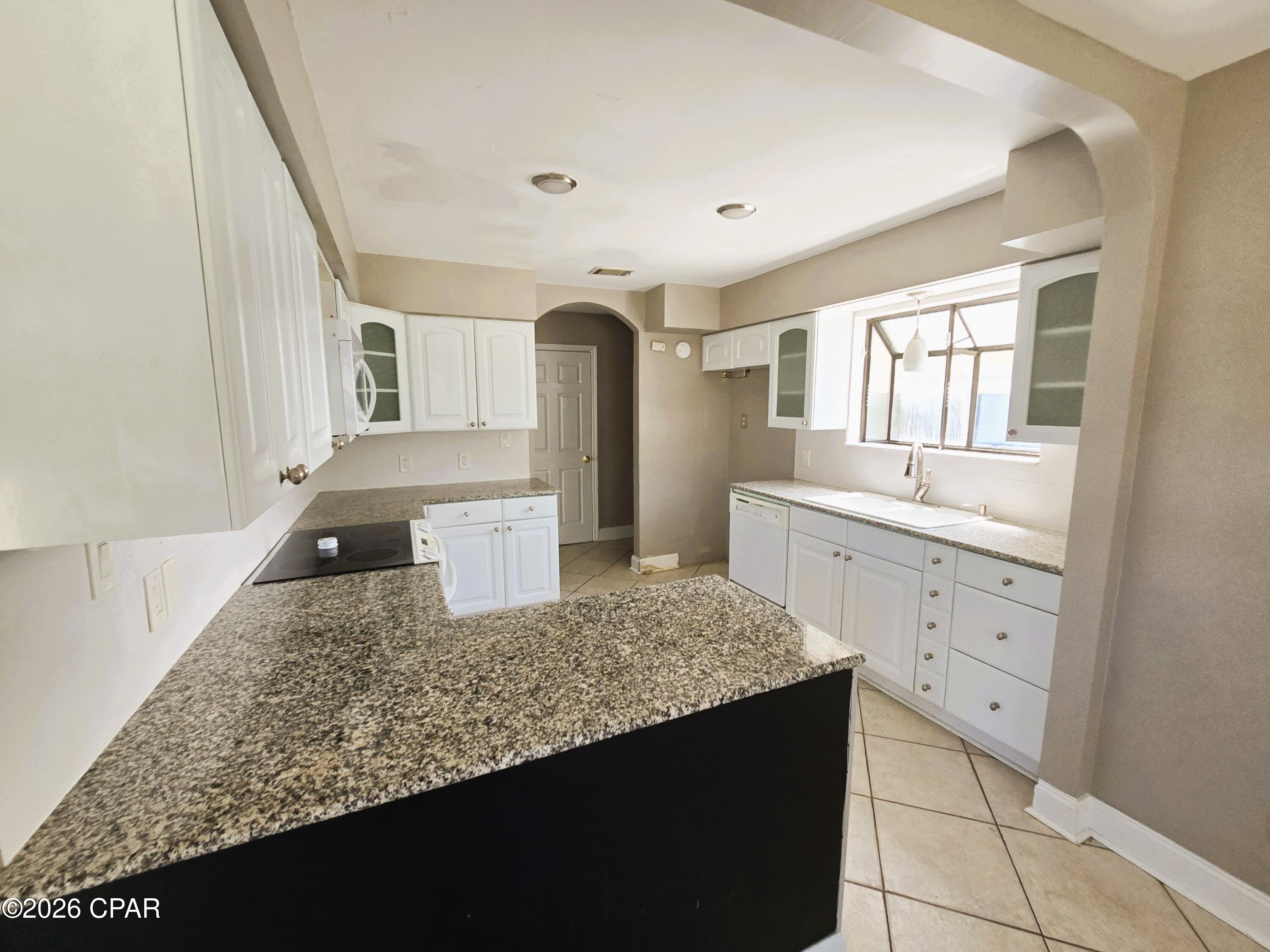 Grand Lagoon Banks - Residential