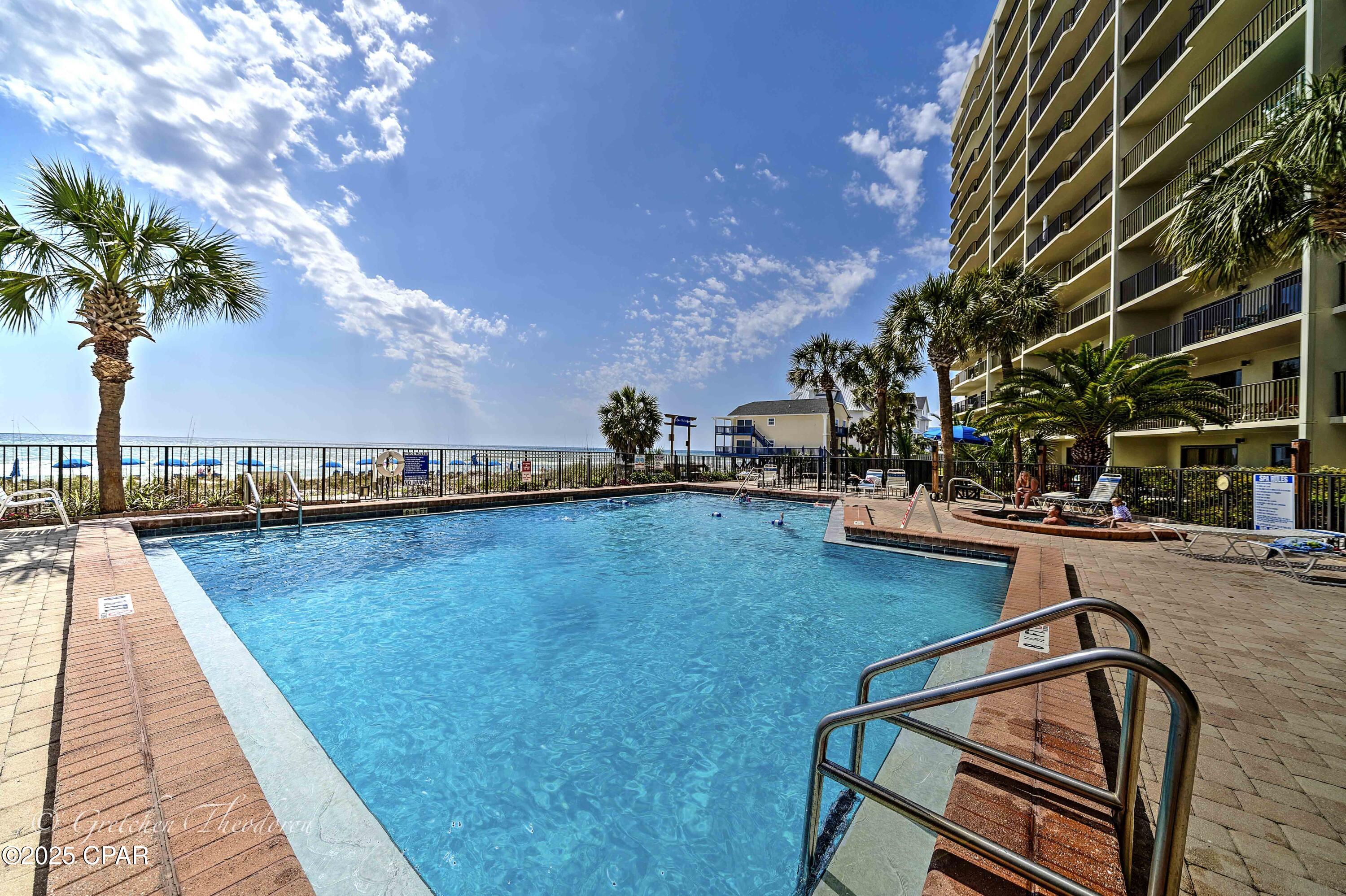 The Commodore - Residential
