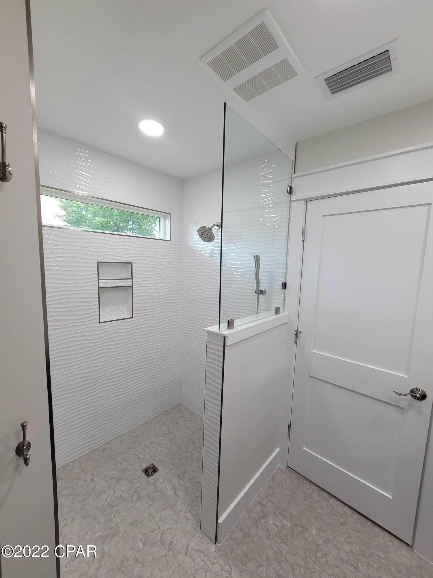 The Glades - Residential Lease