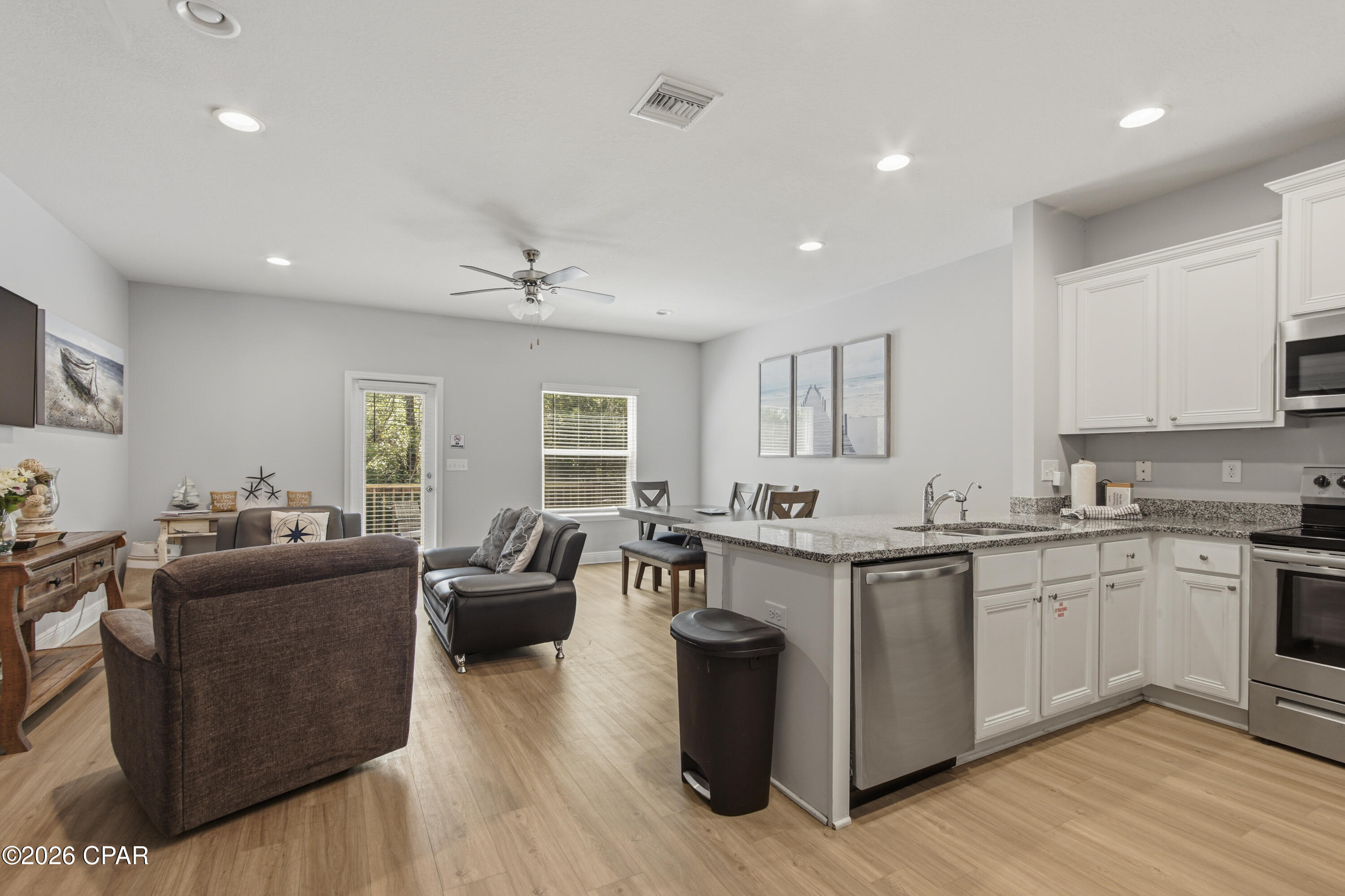Hathaway Townhomes - Residential Lease