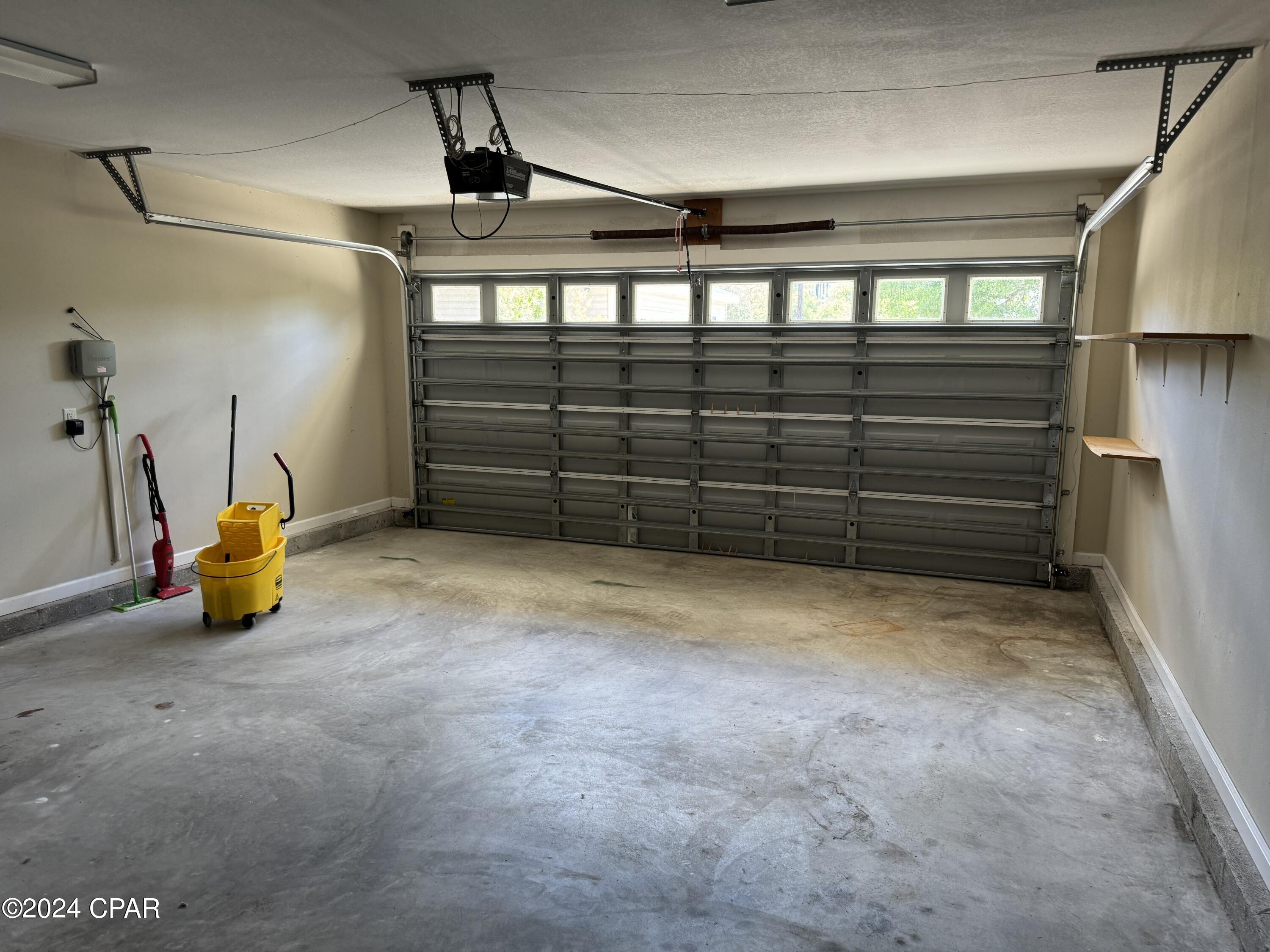 Leisure Lakes - Residential Lease