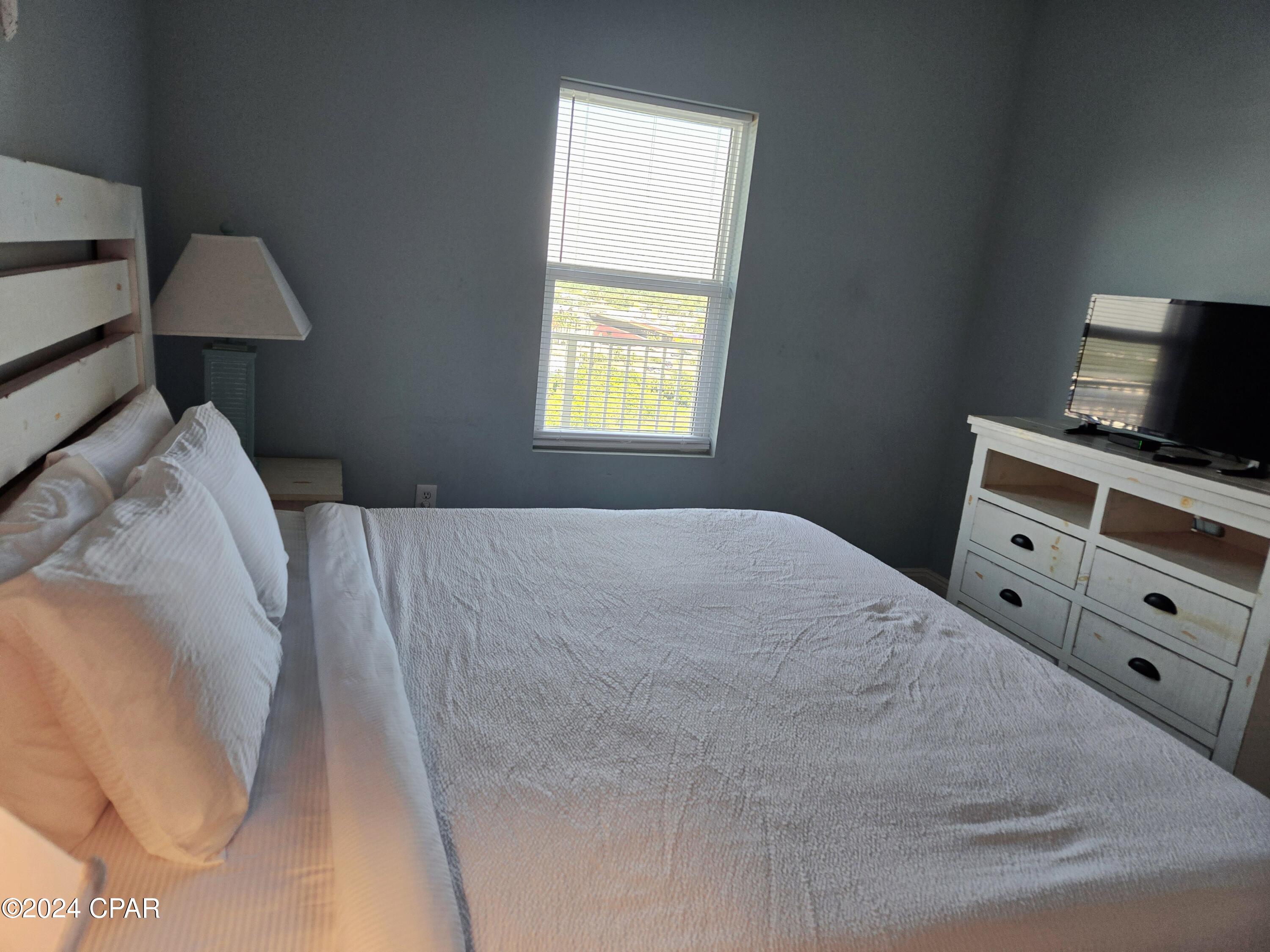 Laketown Wharf - Residential Lease