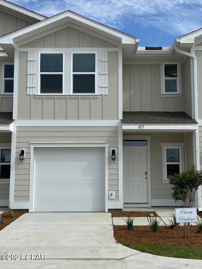 BRAND NEW DR Horton 3/2.5 ''smart'' townhome in Lynn Haven near both Bay Haven schools & Mosley HS.

Vinyl planking & carpet flooring, granite counters, stainless appliances, recessed lighting, breakfast bar, covered back patio, 1-car garage. W/D hookup. Landscaping included. Pets nego, restrictions & pet deposit apply. 20lb weight limit on dogs. See last pic for map/directions.