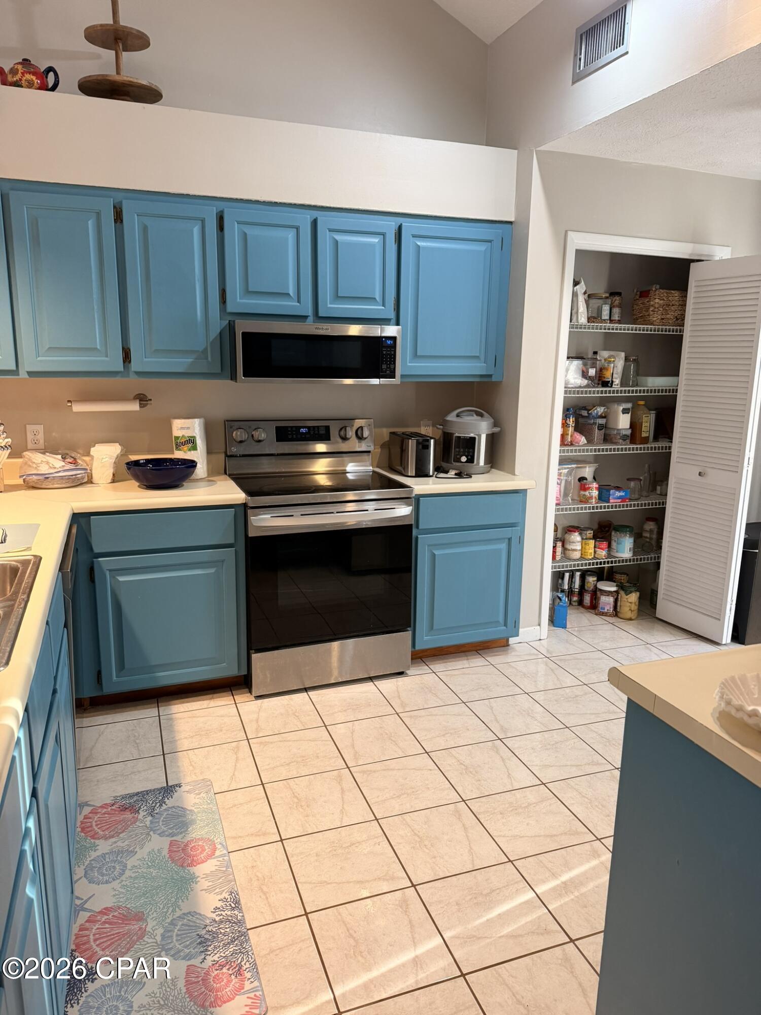Country Club Harbour Estates - Residential