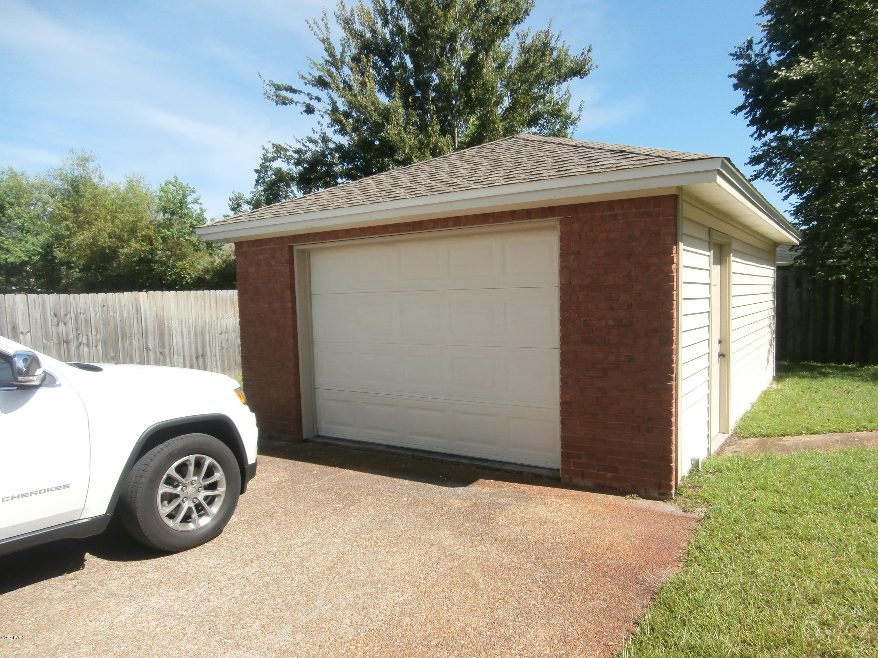 The Woods Phase 1 - Residential Lease