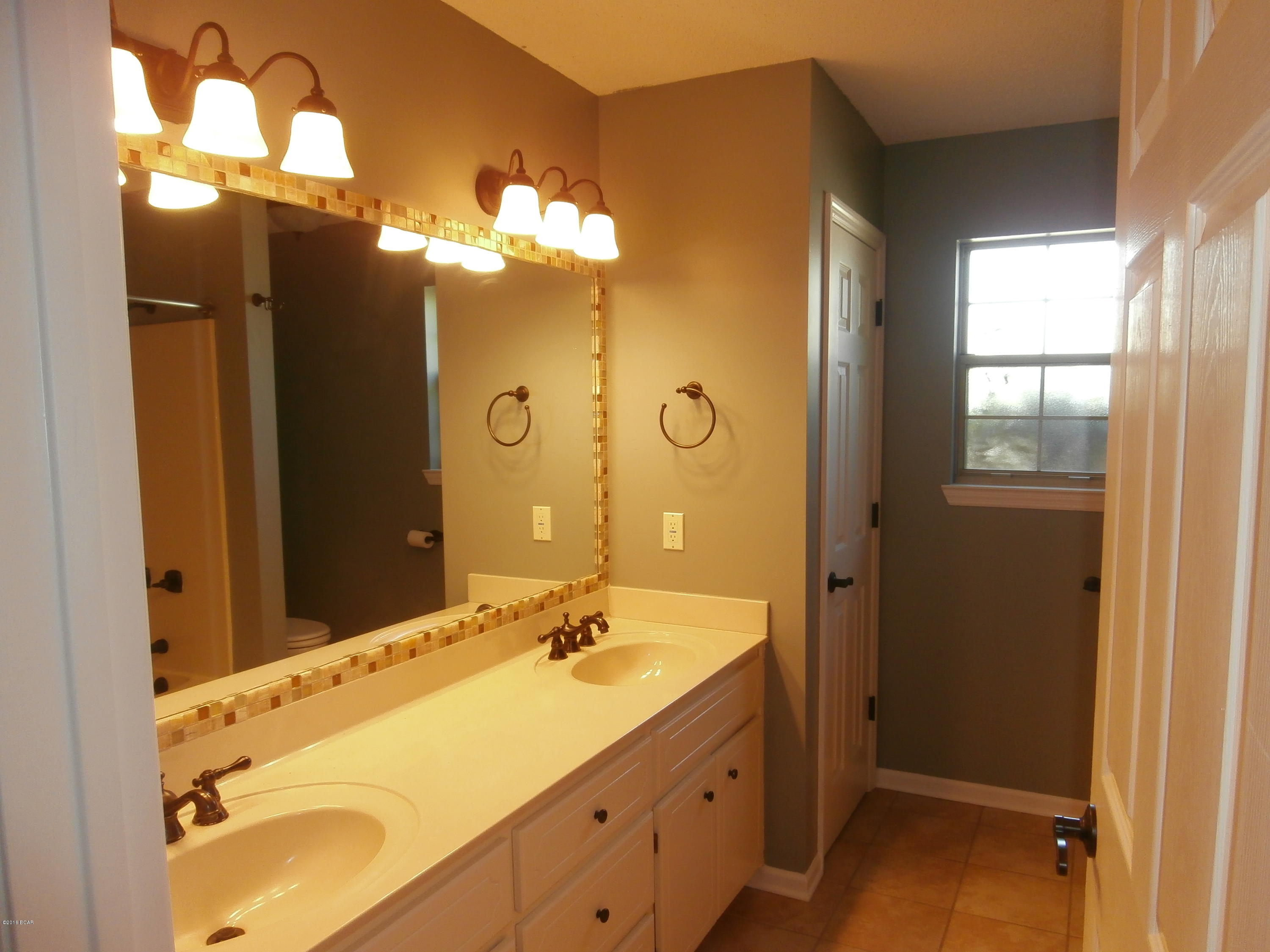 The Woods Phase 1 - Residential Lease