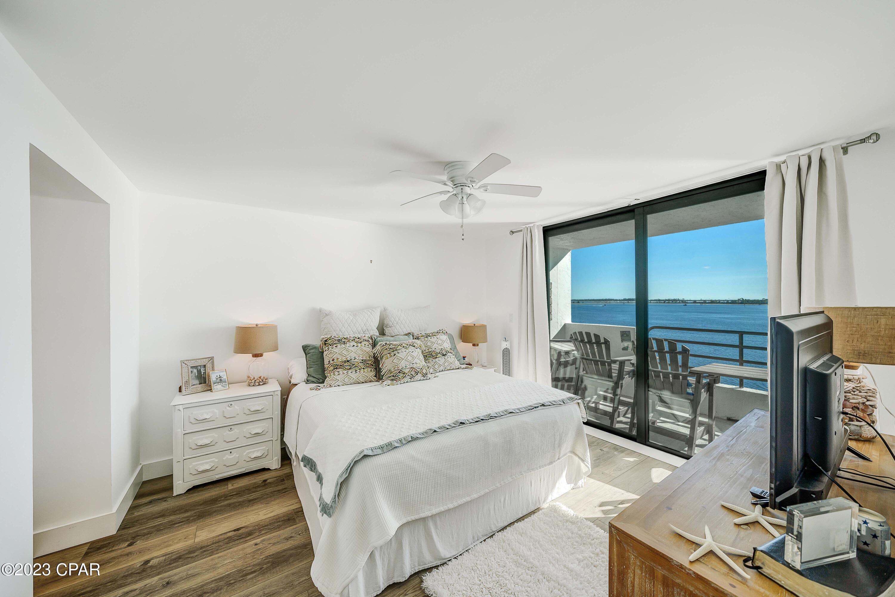 Lagoon Towers Phase I - Residential