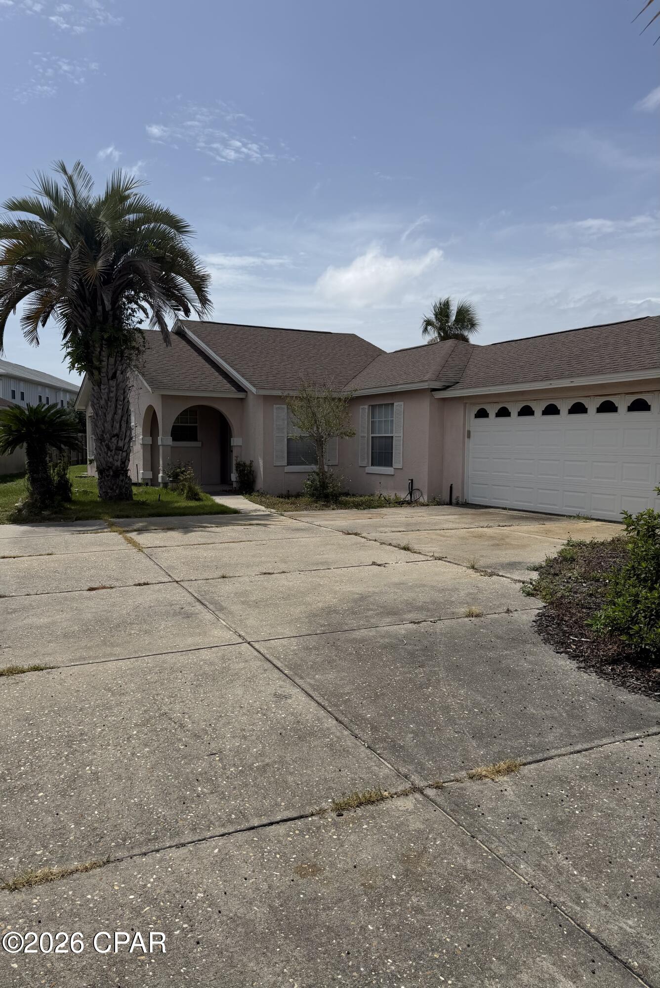 Opportunity awaits with this single-family home in the heart of Panama City Beach! Whether you're looking for your next renovation project, investment property, or a place to create your dream home, this fixer-upper is full of potential. Priced to sell, this property offers an excellent chance for investors, flippers, or buyers ready to add their own personal touch. Conveniently located near shopping, dining, entertainment, and the beautiful white-sand beaches that make Panama City Beach so desirable. Don't miss this affordable opportunity to unlock this home's possibilities!
All measurements should be verified by buyer.