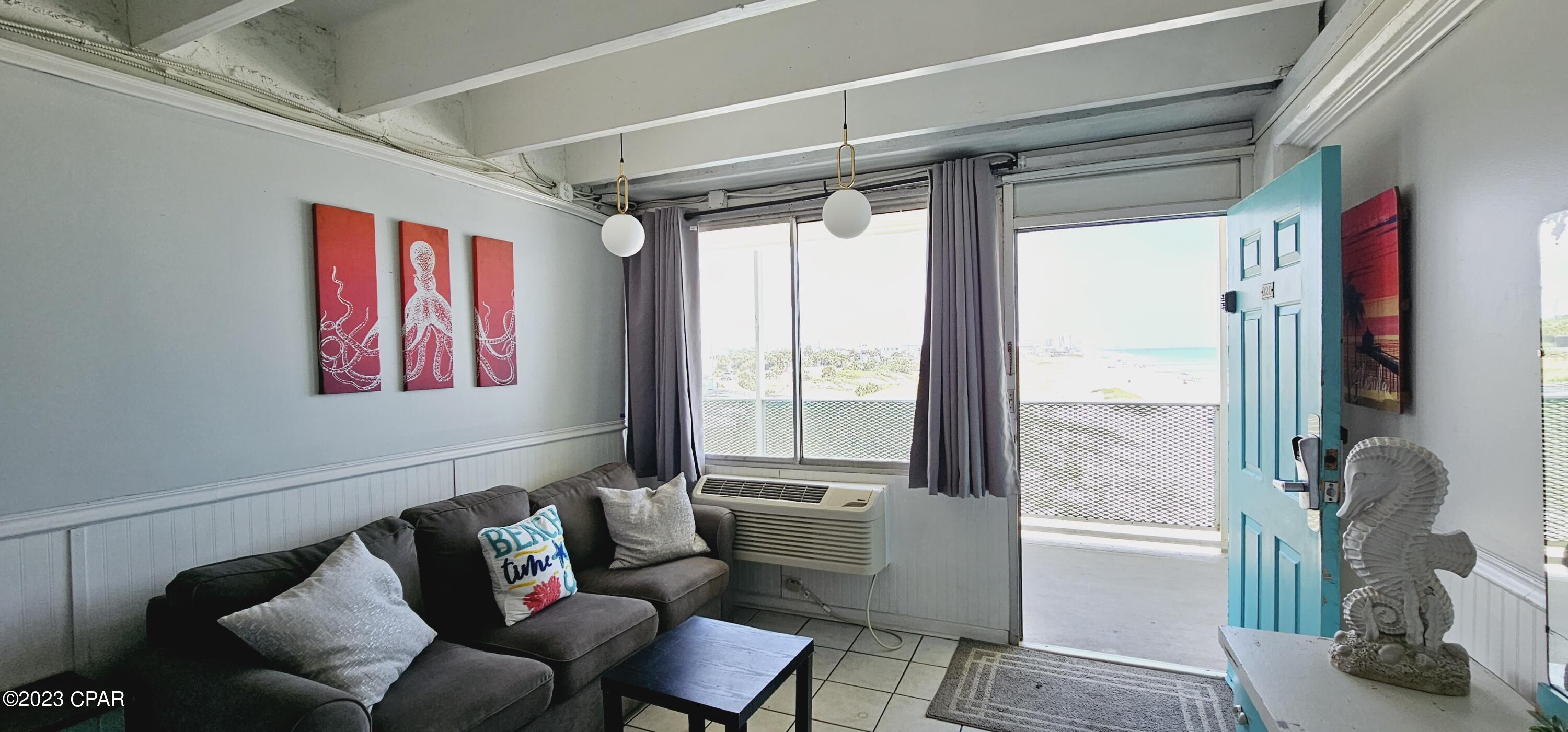 Fontainebleau Terrace - Residential
