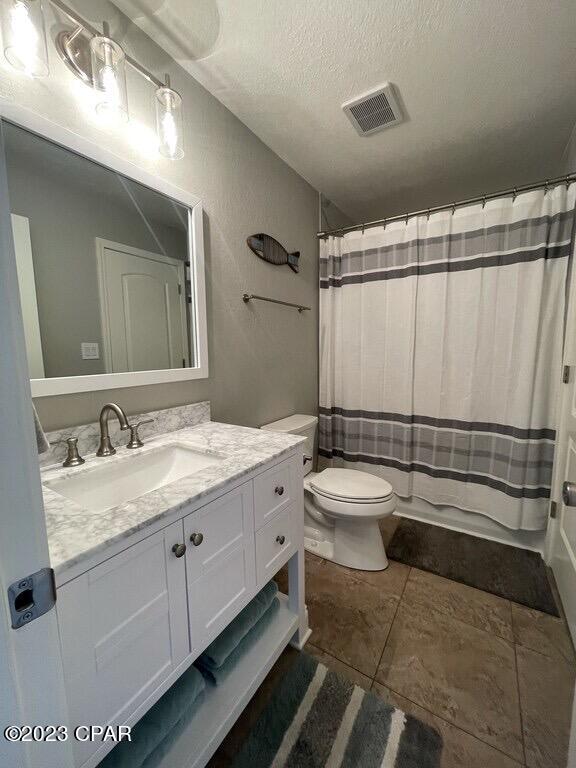 Edgewater Golf Villas V-B - Residential