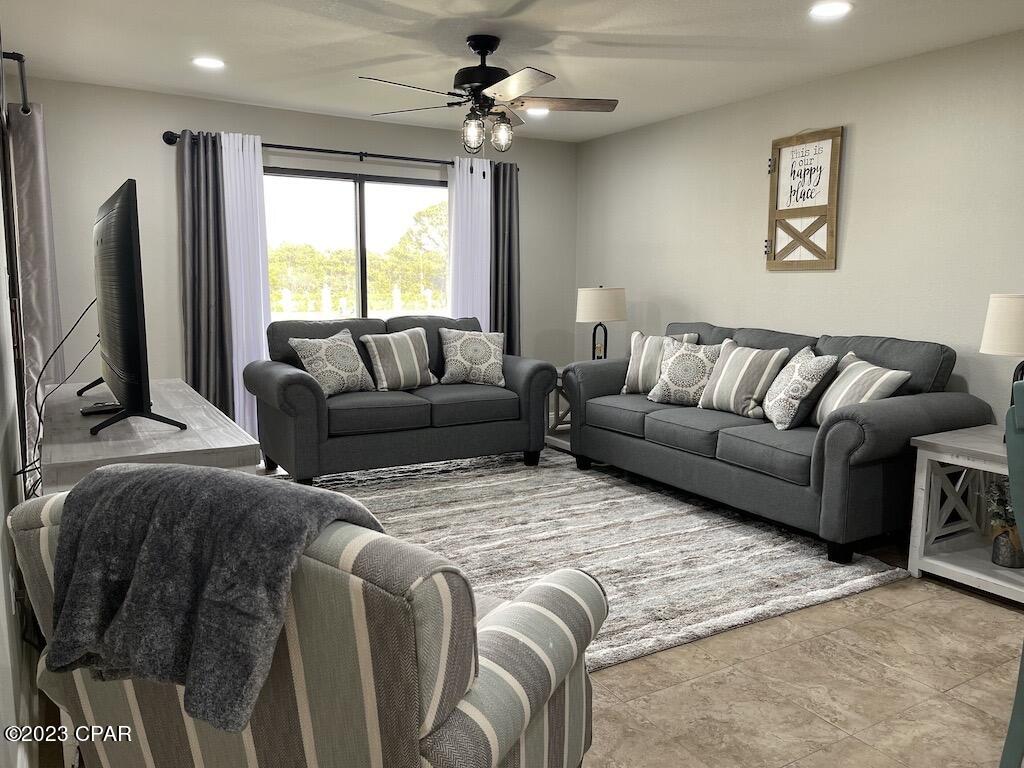 Edgewater Golf Villas V-B - Residential