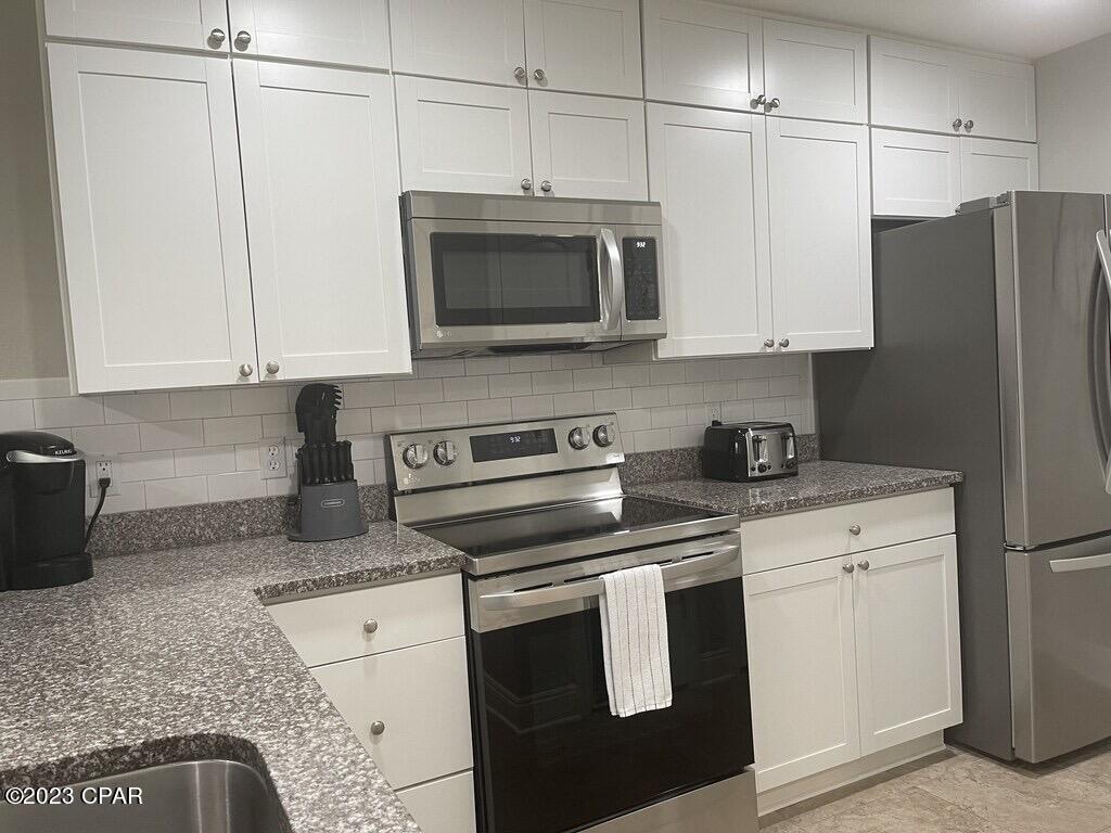 Edgewater Golf Villas V-B - Residential
