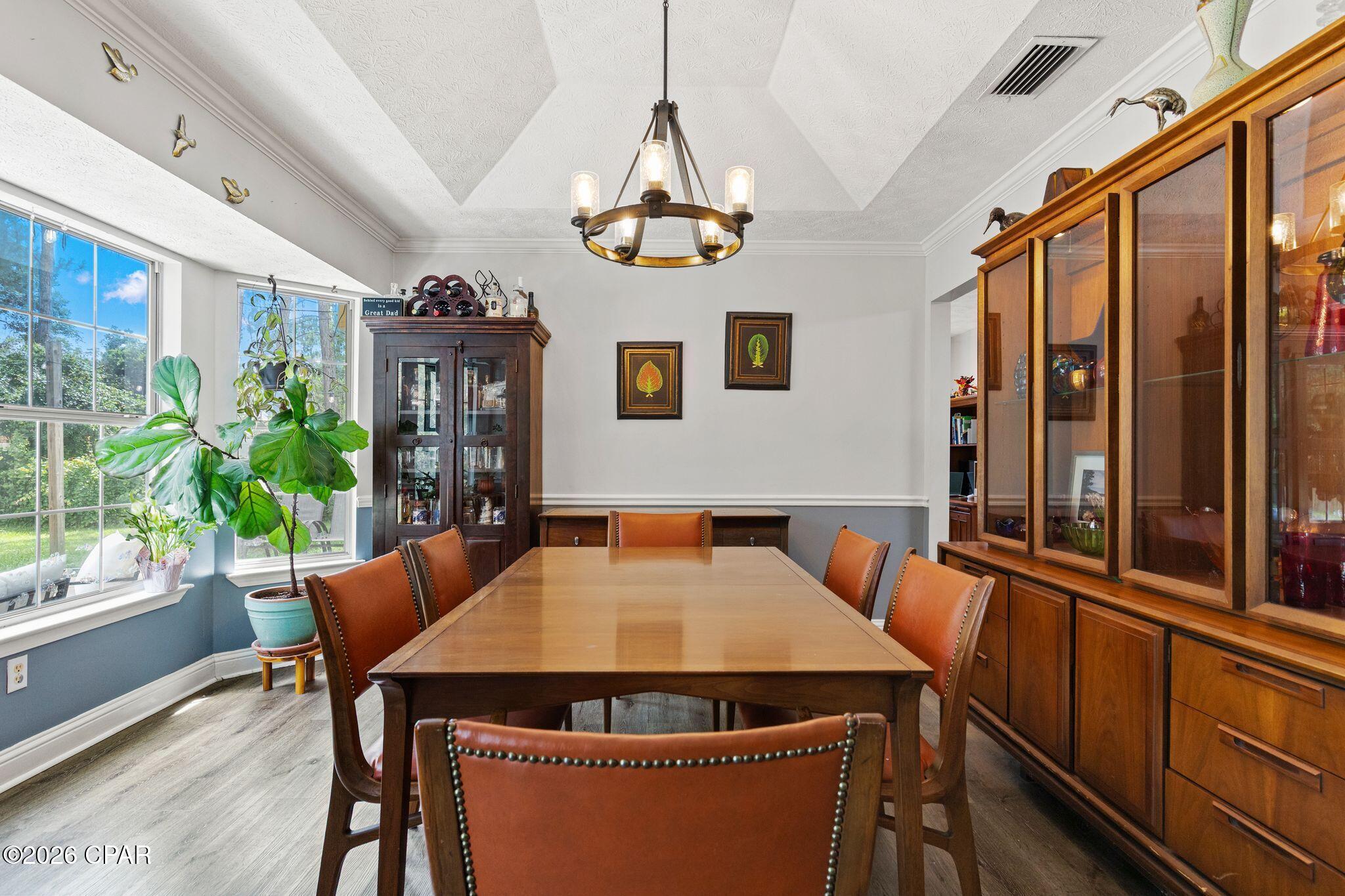 Colony Club - Residential