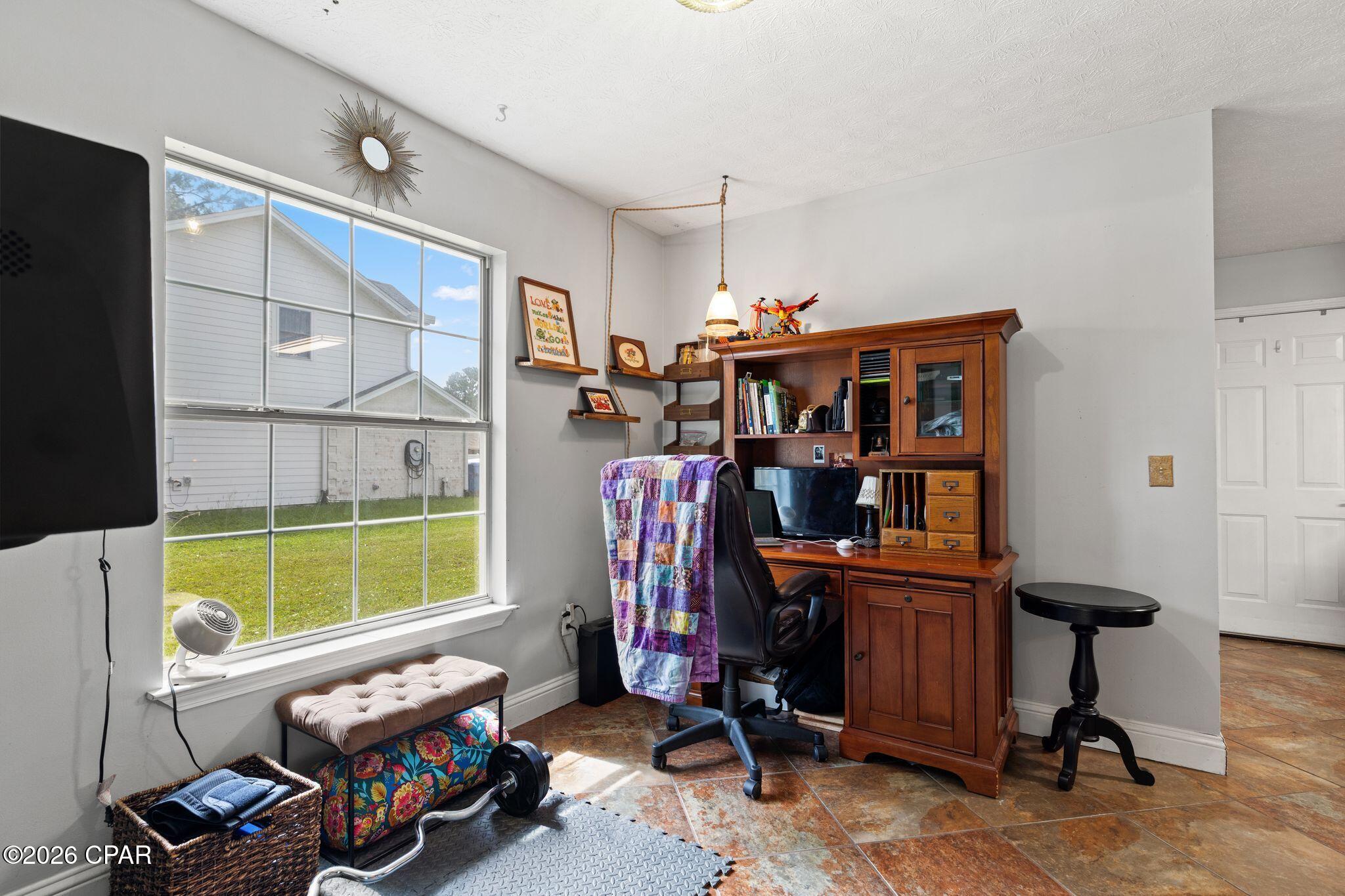 Colony Club - Residential