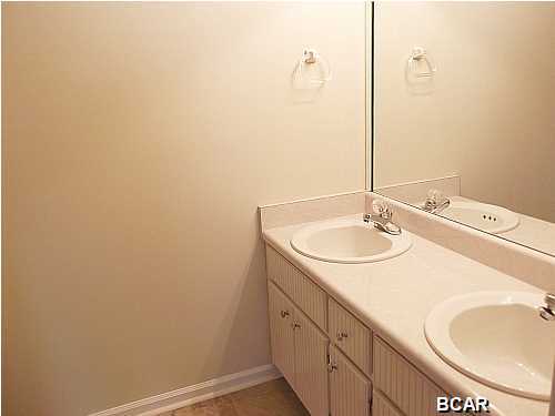 Shadow Bay Unit 5 - Residential Lease