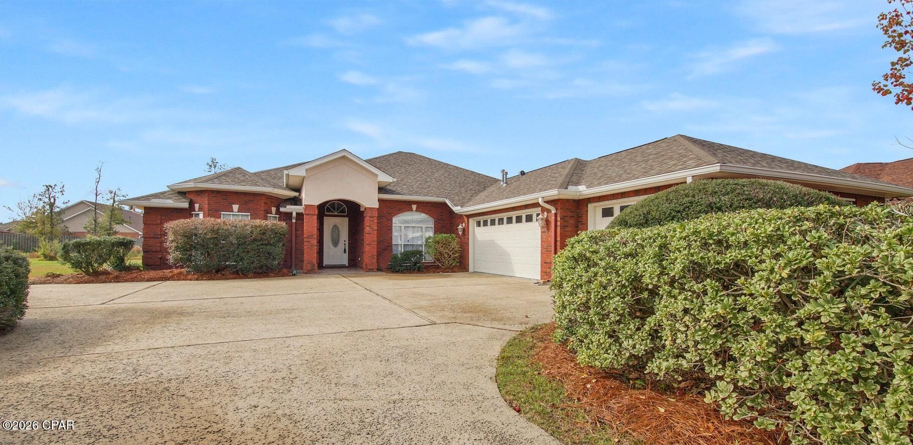 Lynn Haven Landings!
Large Custom Built 4 bedroom 2.5 bath Home with oversized 3 car garage with utility sink on large oversized lot.  This home features open living area with 12 ft ceilings, double sided gas fireplace between living area and bonus room, formal dining, kitchen, breakfast office area, open patio off the kitchen, laundry room with W/D hookups and a extra gas line for a gas dryer, split bedroom floor plan with 8 ft ceilings, master bedroom with private screened in patio with ceiling fan, master bath with soak tub, separate shower, walk in closet, double vanity and make-up area, screened in patio off the living area with ceiling fan continues out to an open patio, large driveway, and lawn service included.  Teco Natural Gas for heat, water heater, fireplace and optional for dryer.  Sprinkler system on separate meter-Reclaimed water!  
No Pets! Master bath jacuzzi tub AS IS!