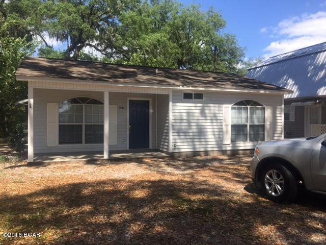 2 bedroom home within walking distance of East Bay. Home features tile and carpet flooring, separate dining room, washer & dryer hookups, and large bedroom closets.