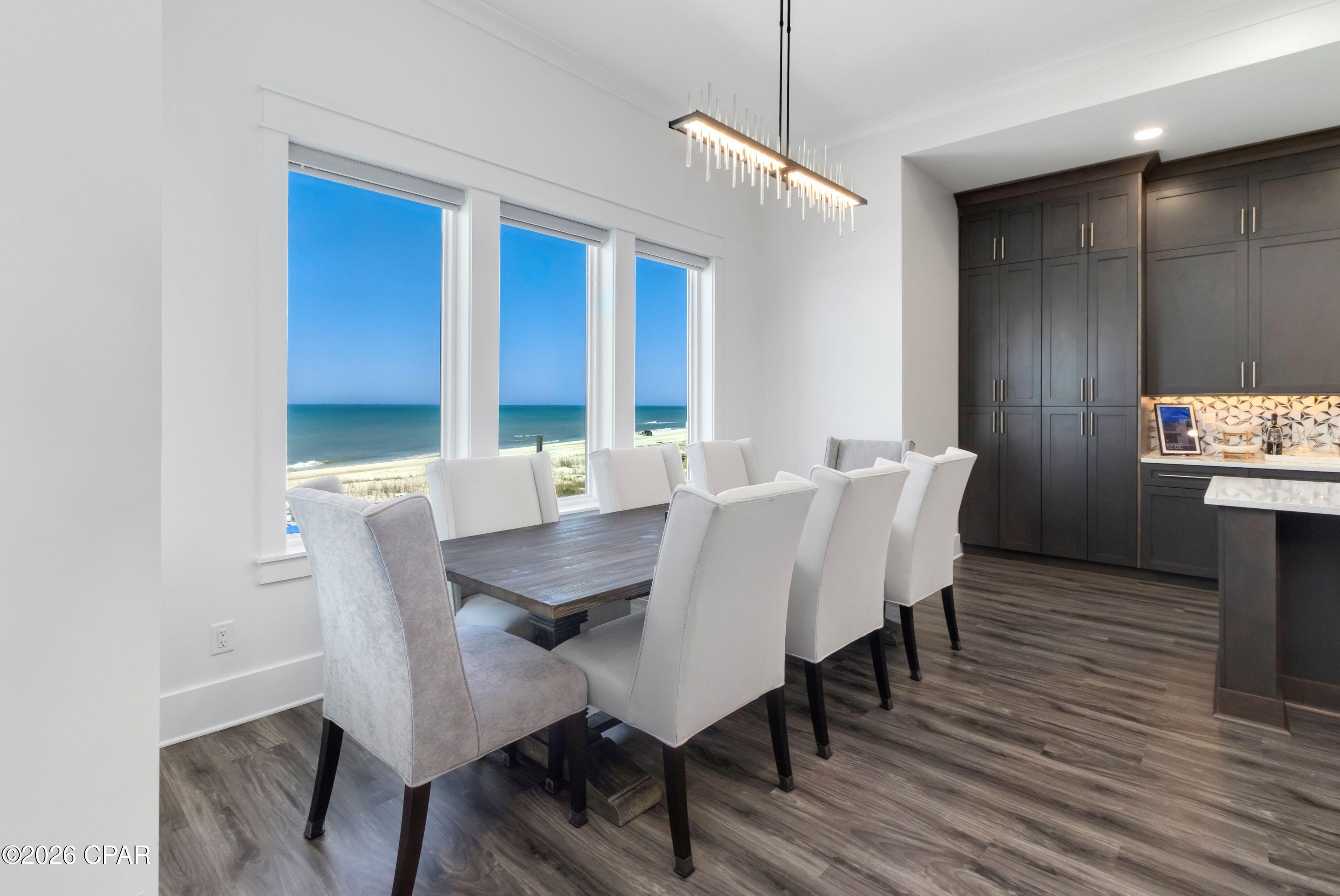 Cape Breezes - Residential
