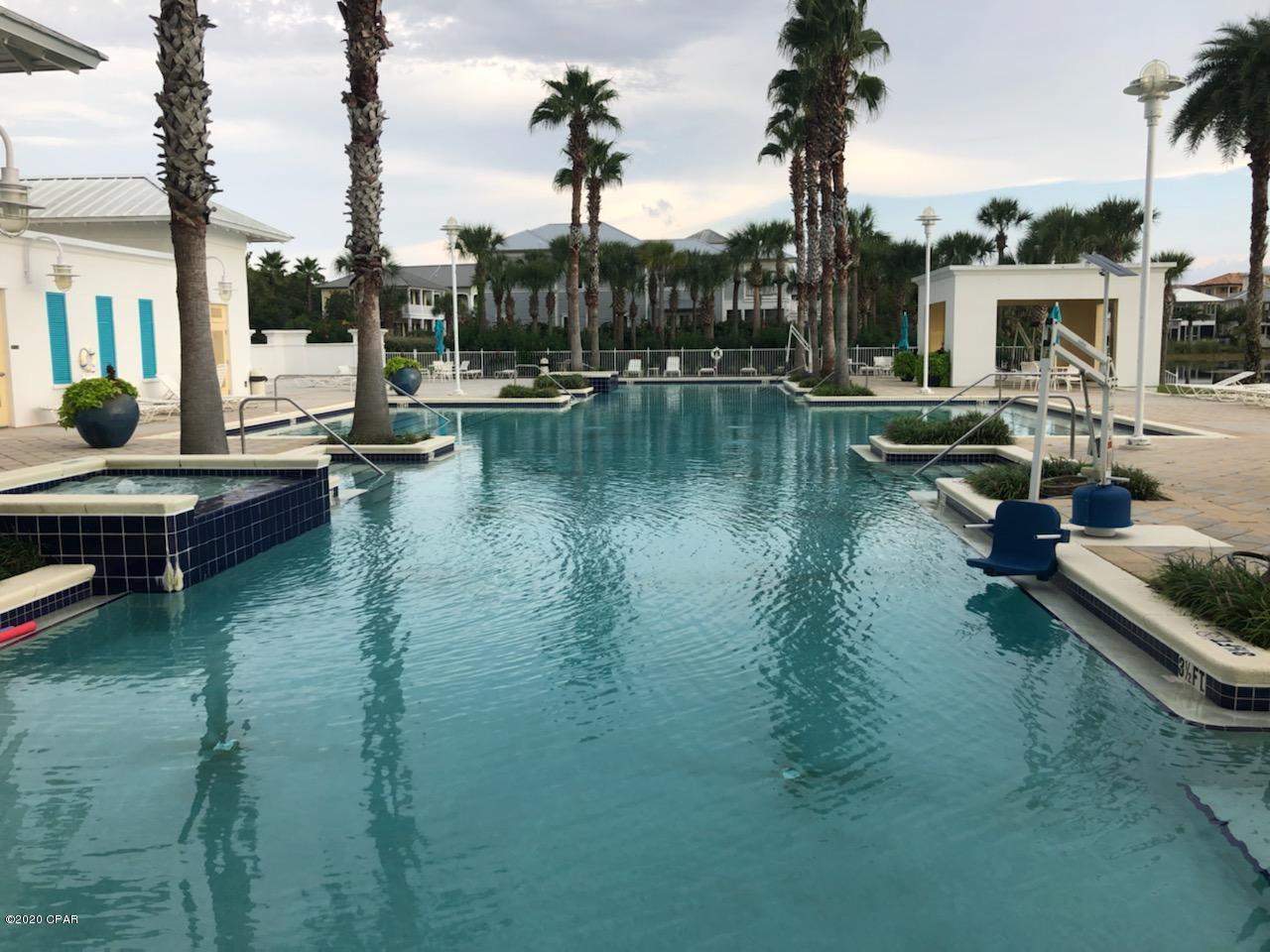 Carillon Beach Inn - Residential